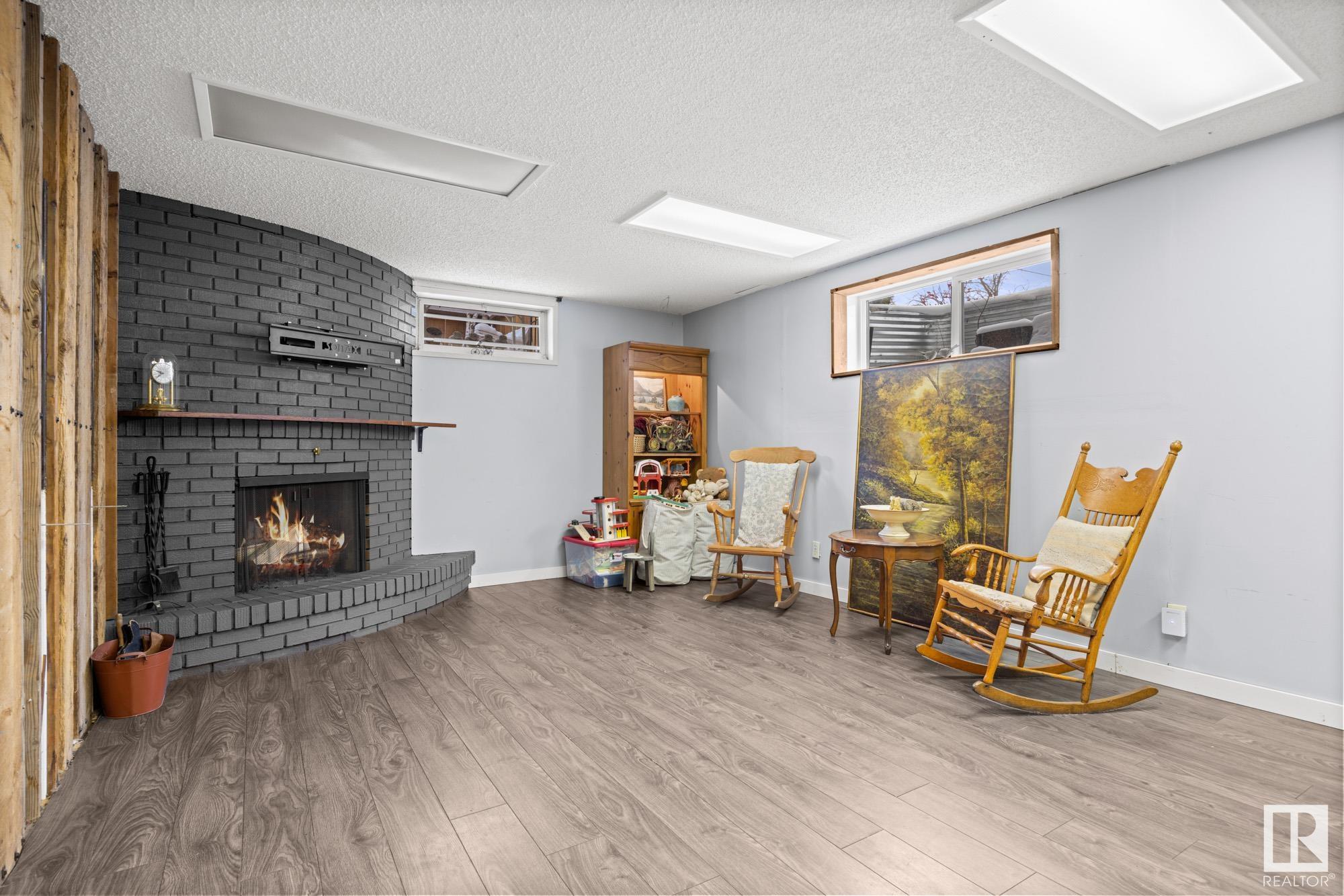      3811 112 ST NW , Edmonton,  ,T6J 1J1 ;  Listing Number: MLS E4419105