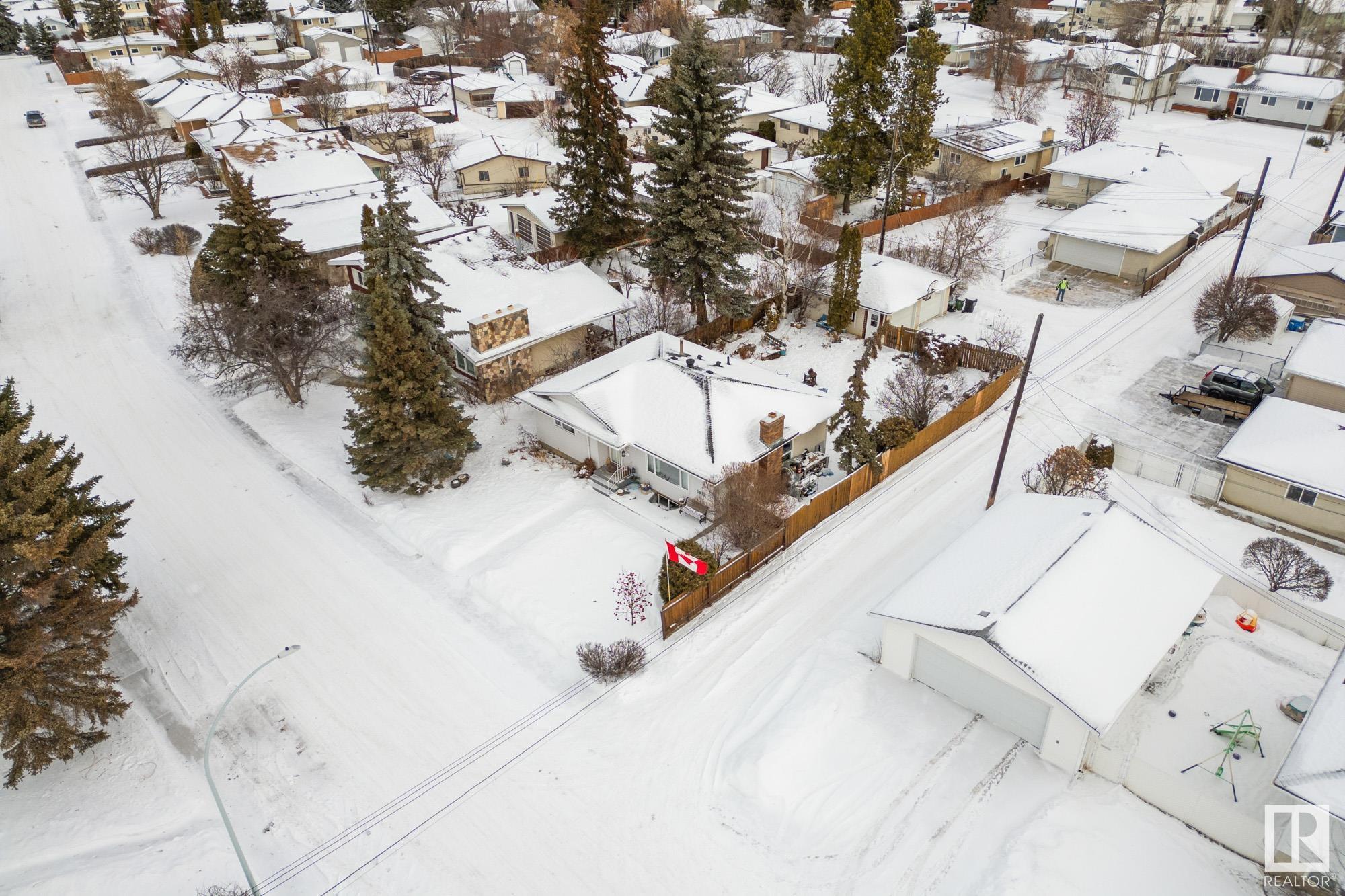      3811 112 ST NW , Edmonton,  ,T6J 1J1 ;  Listing Number: MLS E4419105