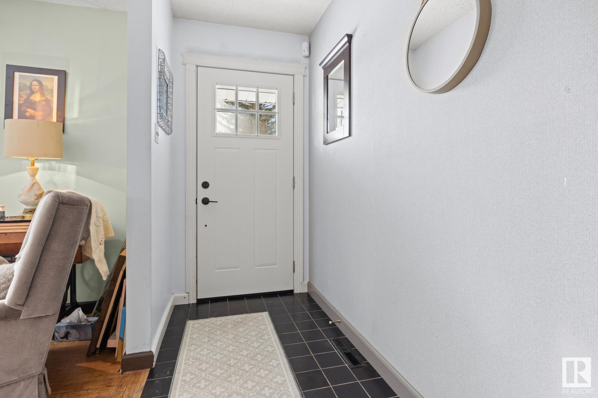      3811 112 ST NW , Edmonton,  ,T6J 1J1 ;  Listing Number: MLS E4419105