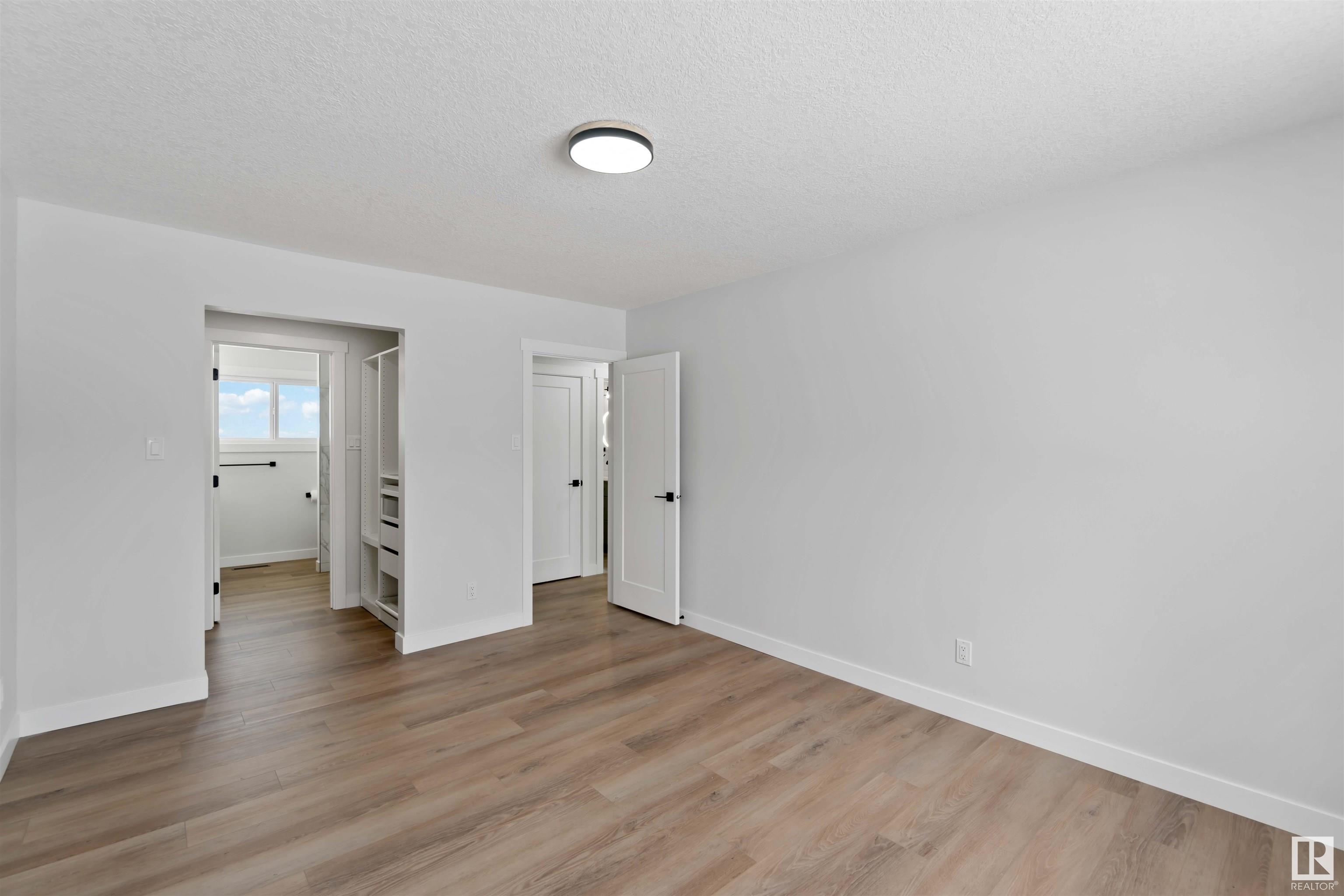      8420 52 ST NW , Edmonton,  ,T6B 1E9 ;  Listing Number: MLS E4419110