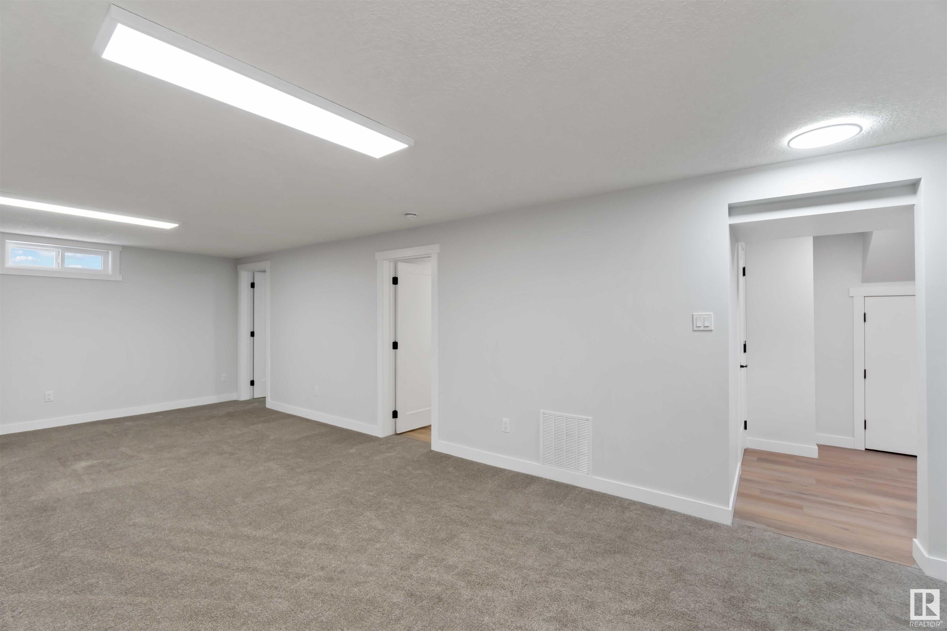      8420 52 ST NW , Edmonton,  ,T6B 1E9 ;  Listing Number: MLS E4419110