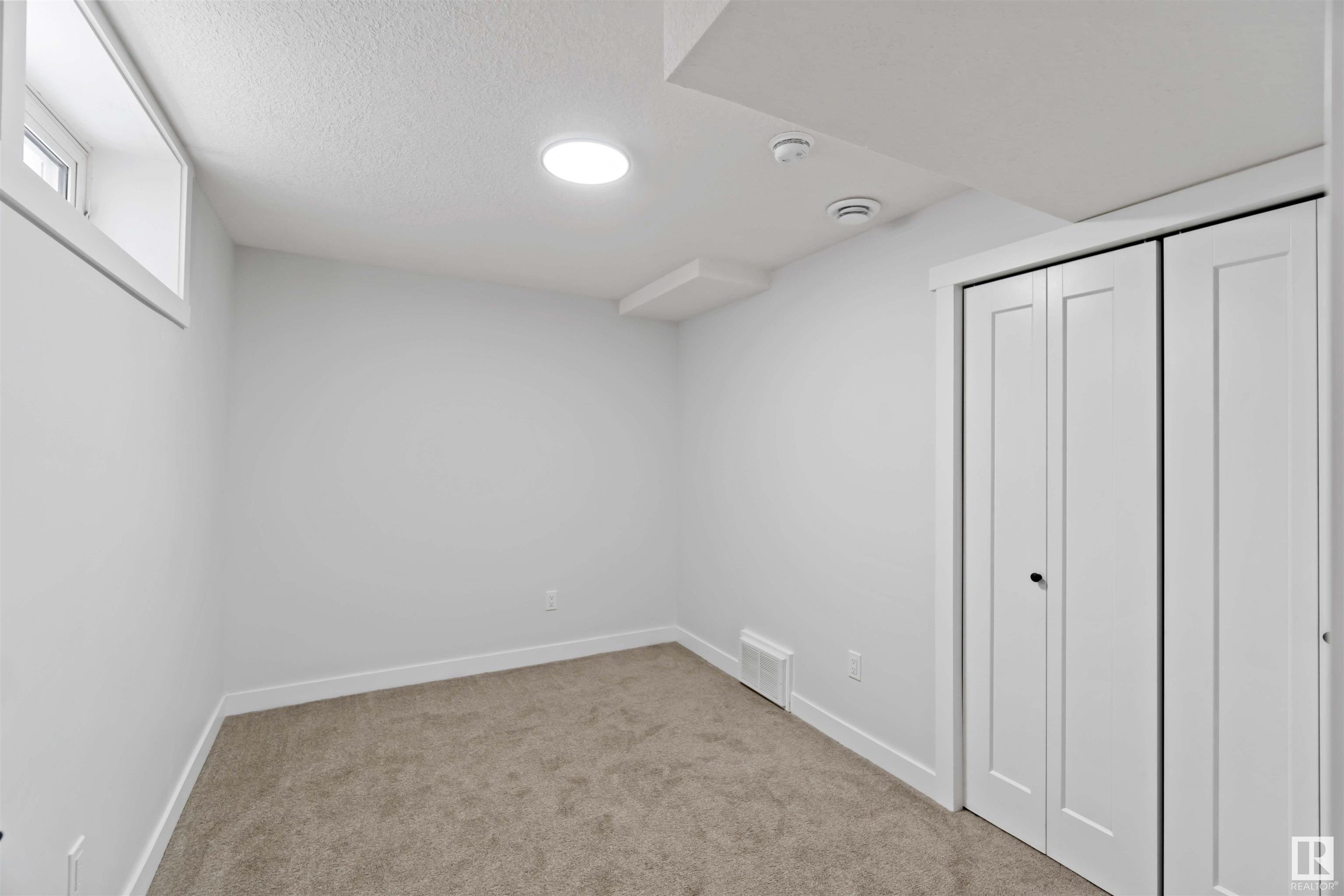      8420 52 ST NW , Edmonton,  ,T6B 1E9 ;  Listing Number: MLS E4419110