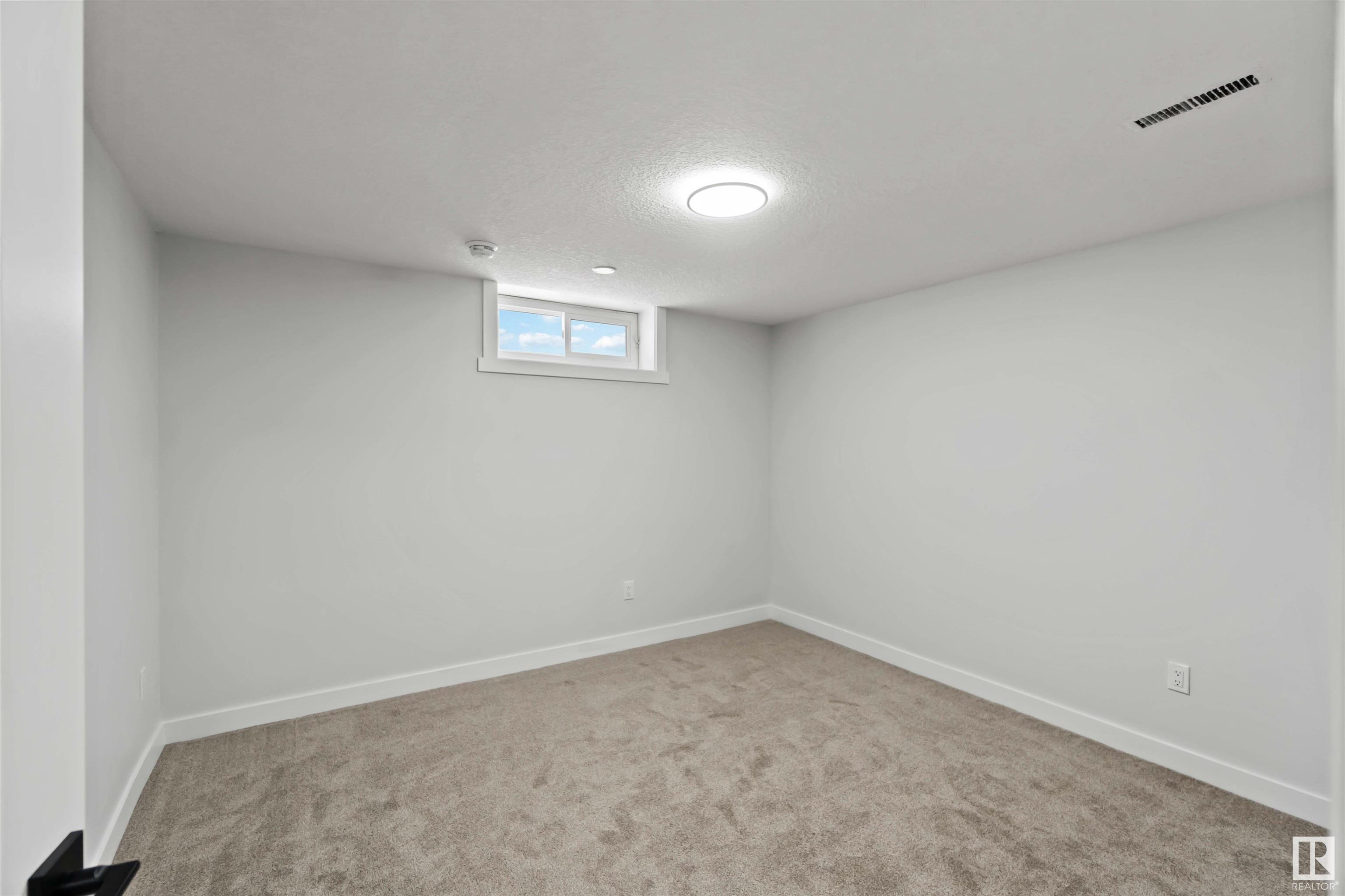      8420 52 ST NW , Edmonton,  ,T6B 1E9 ;  Listing Number: MLS E4419110