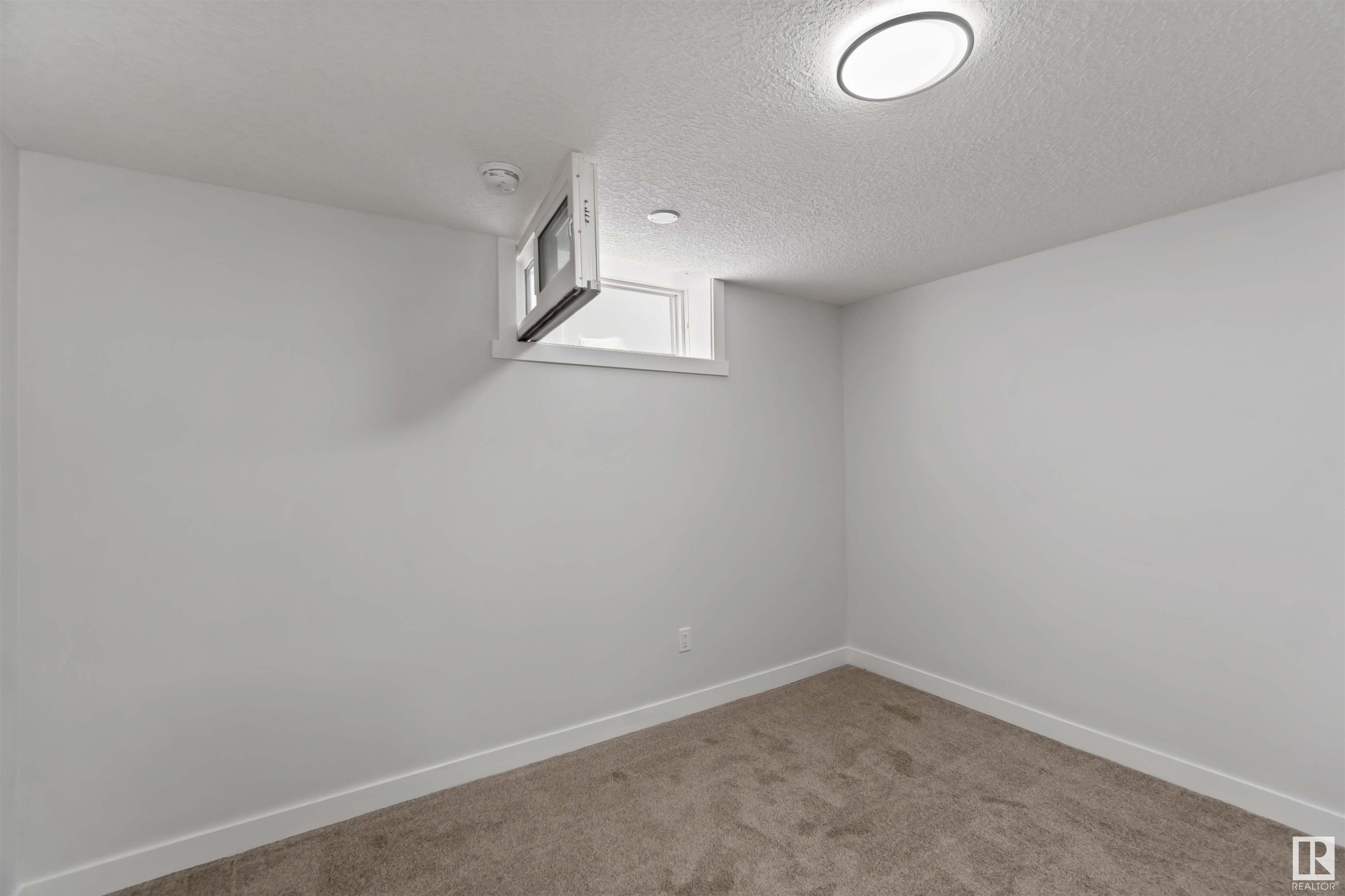      8420 52 ST NW , Edmonton,  ,T6B 1E9 ;  Listing Number: MLS E4419110