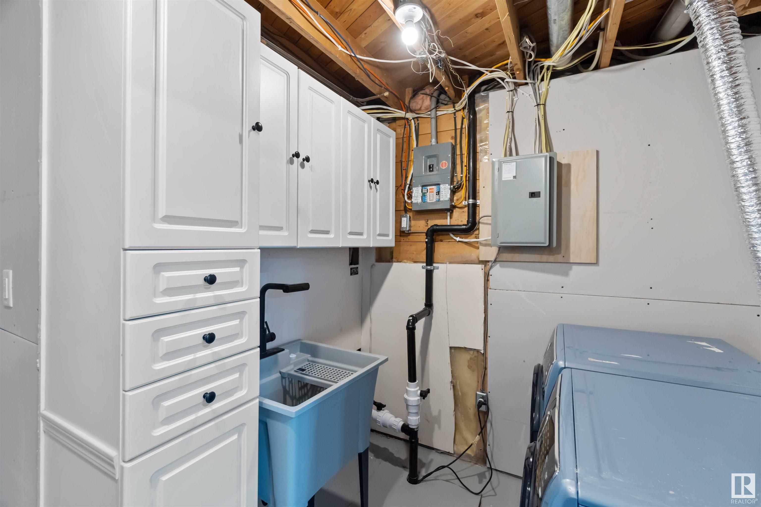      8420 52 ST NW , Edmonton,  ,T6B 1E9 ;  Listing Number: MLS E4419110