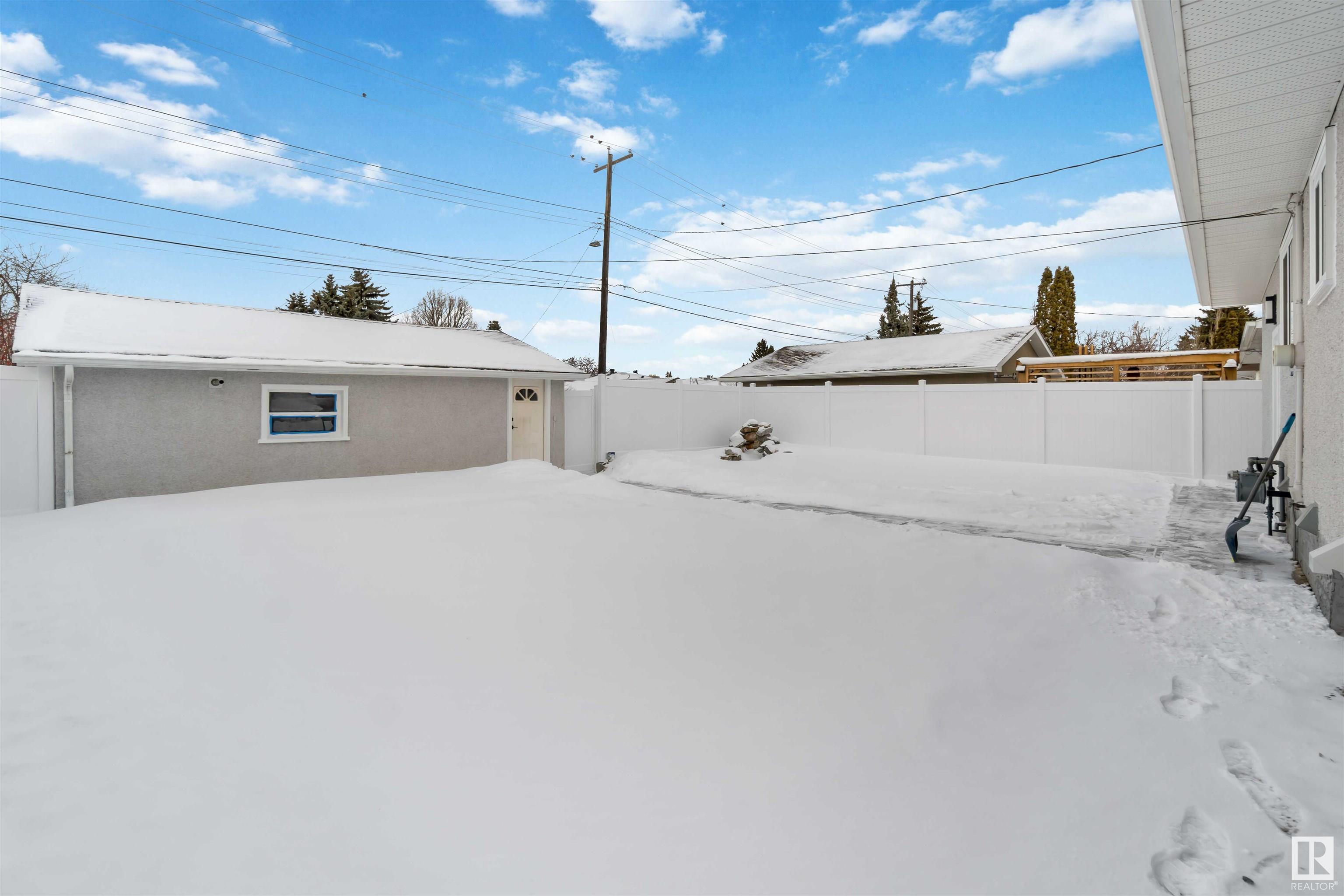      8420 52 ST NW , Edmonton,  ,T6B 1E9 ;  Listing Number: MLS E4419110