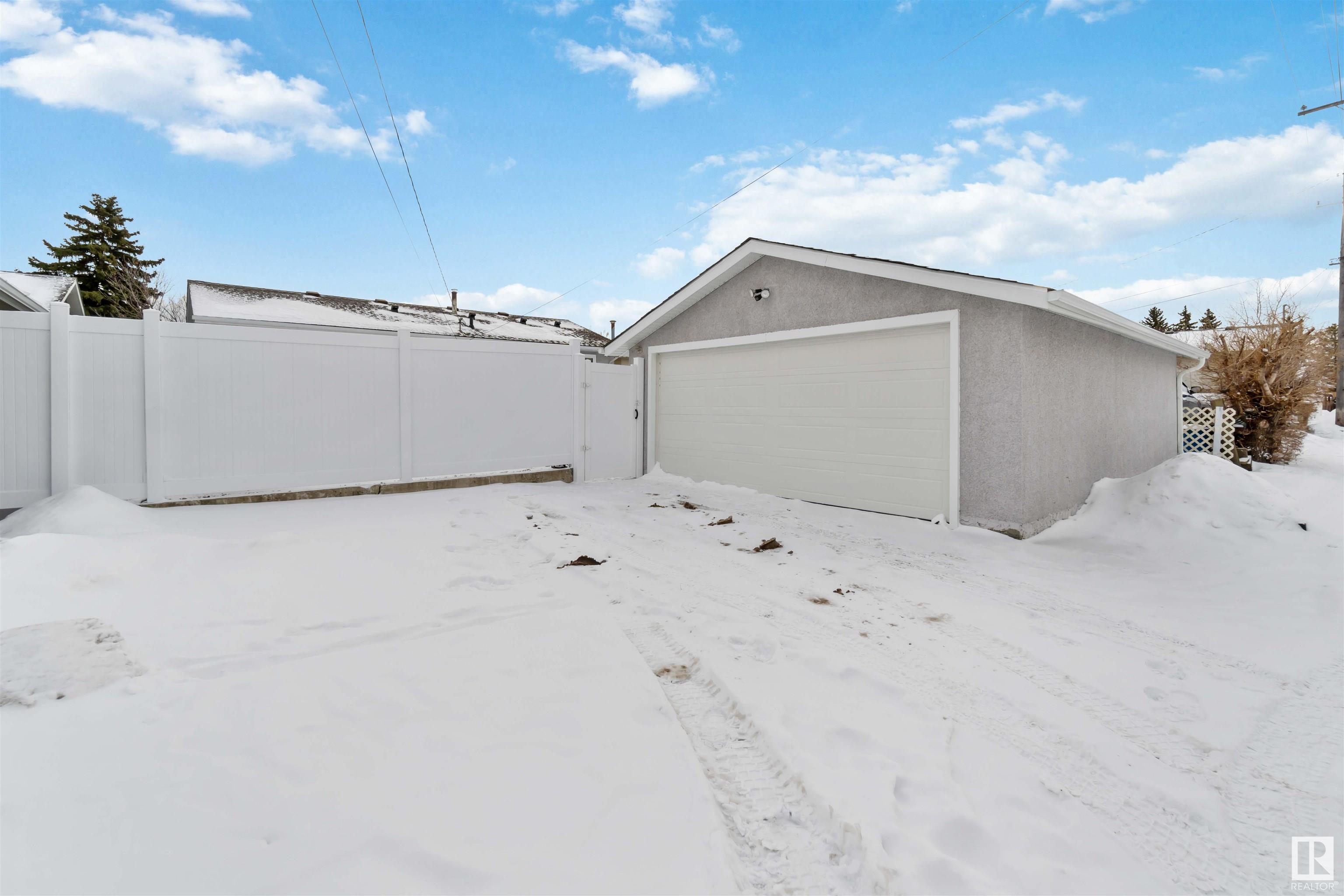      8420 52 ST NW , Edmonton,  ,T6B 1E9 ;  Listing Number: MLS E4419110