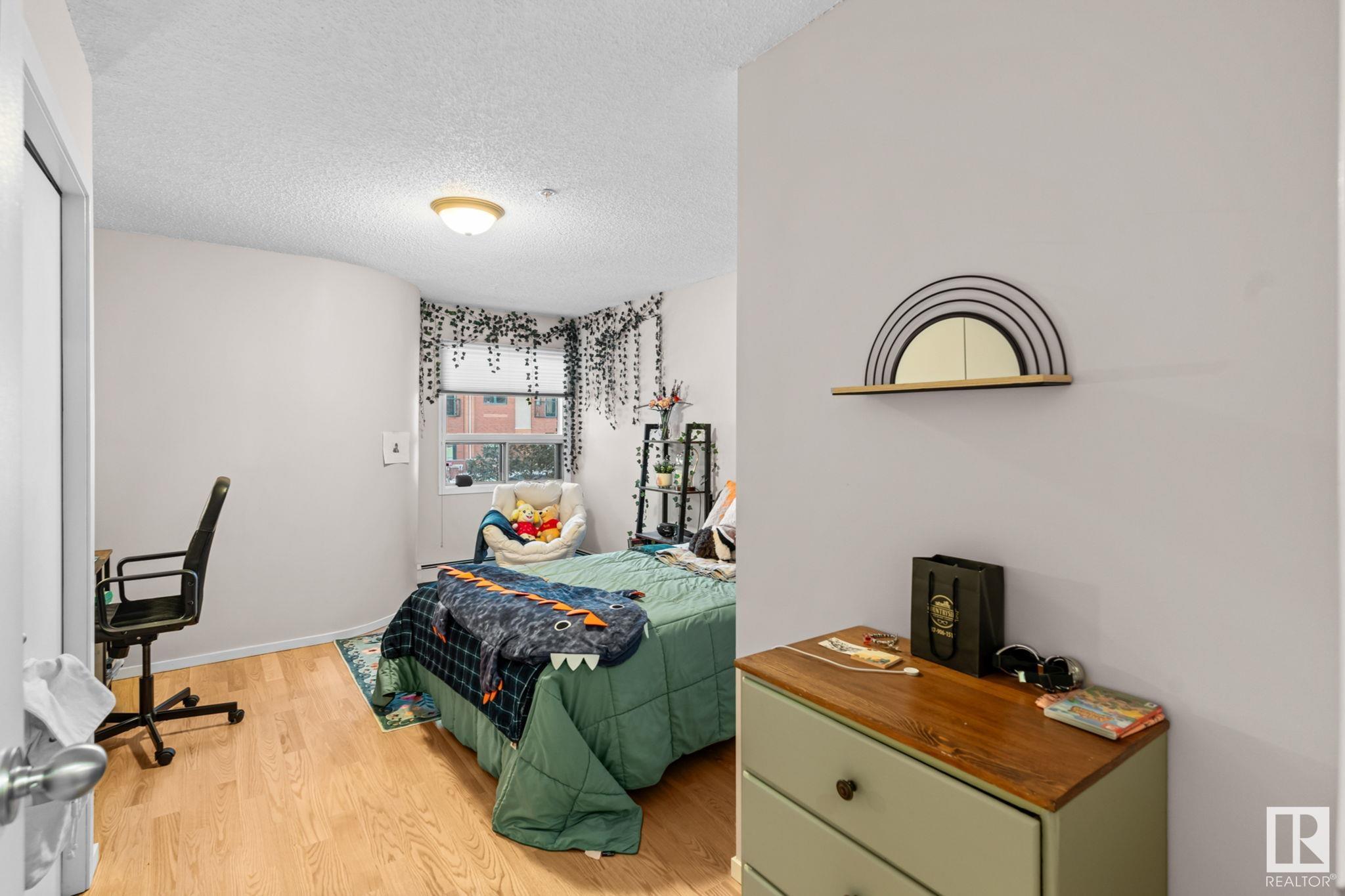      11166 83 AV NW , Edmonton,  ,T6G 0V1 ;  Listing Number: MLS E4419114