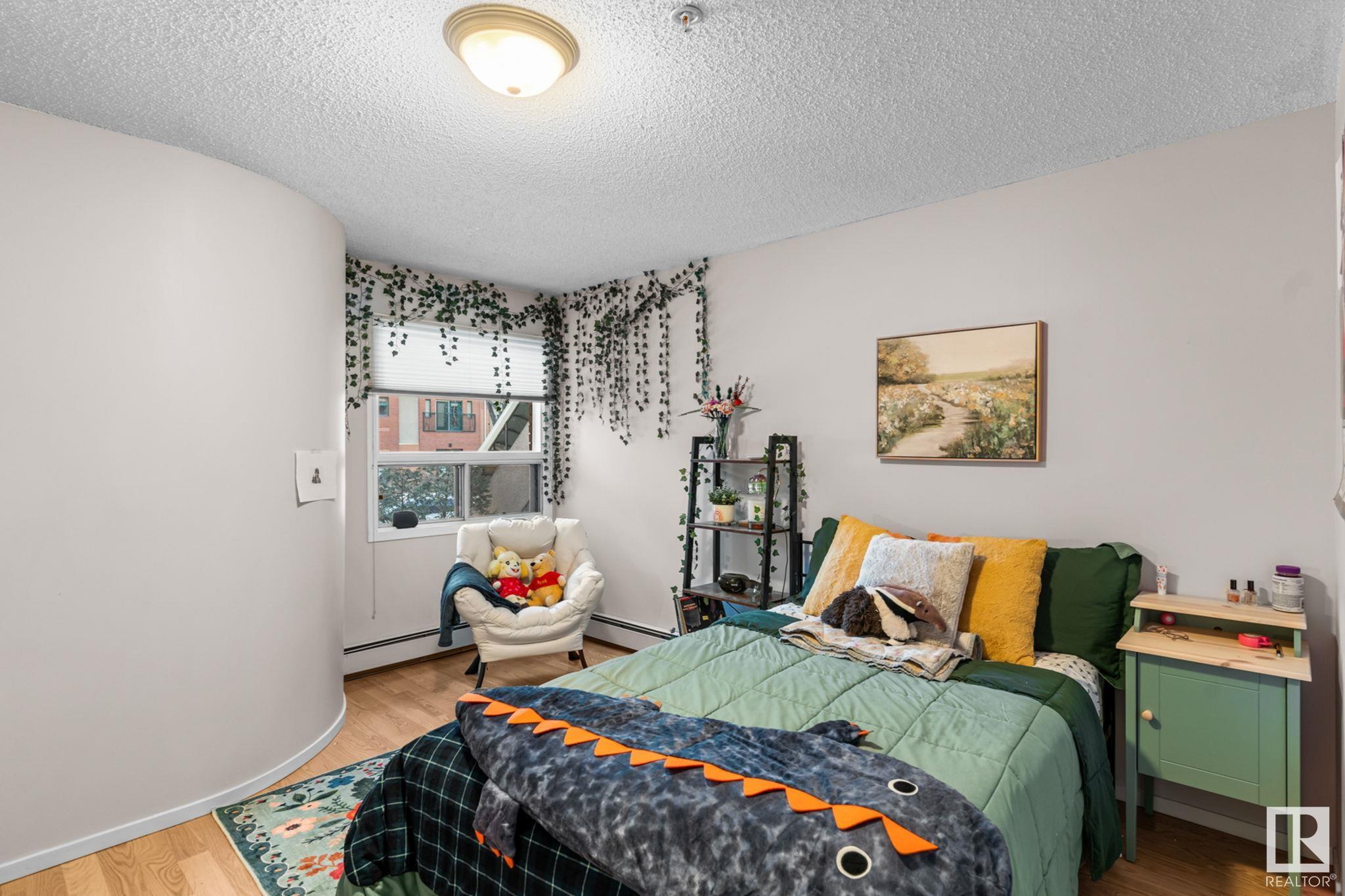      11166 83 AV NW , Edmonton,  ,T6G 0V1 ;  Listing Number: MLS E4419114