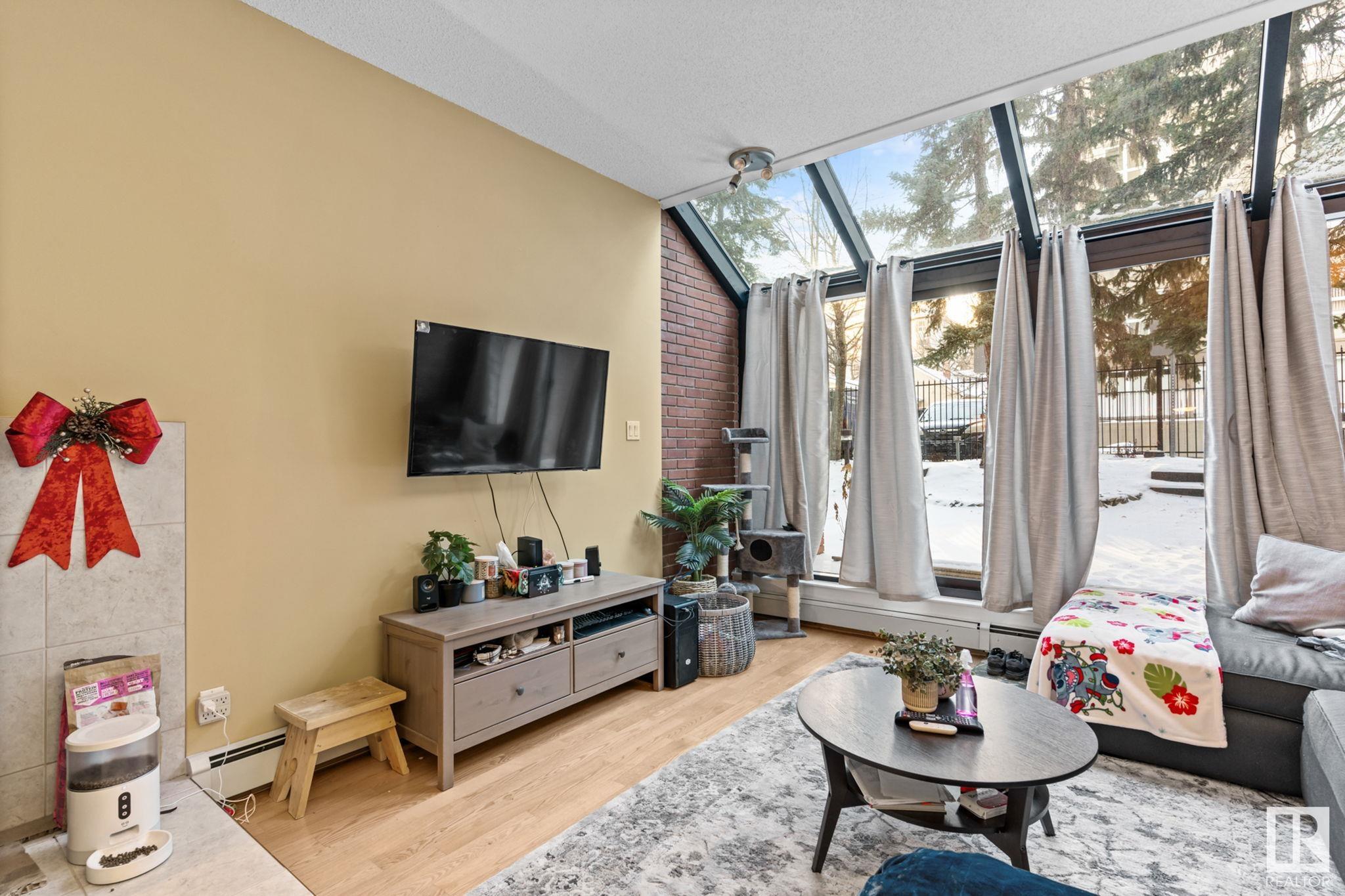      11166 83 AV NW , Edmonton,  ,T6G 0V1 ;  Listing Number: MLS E4419114