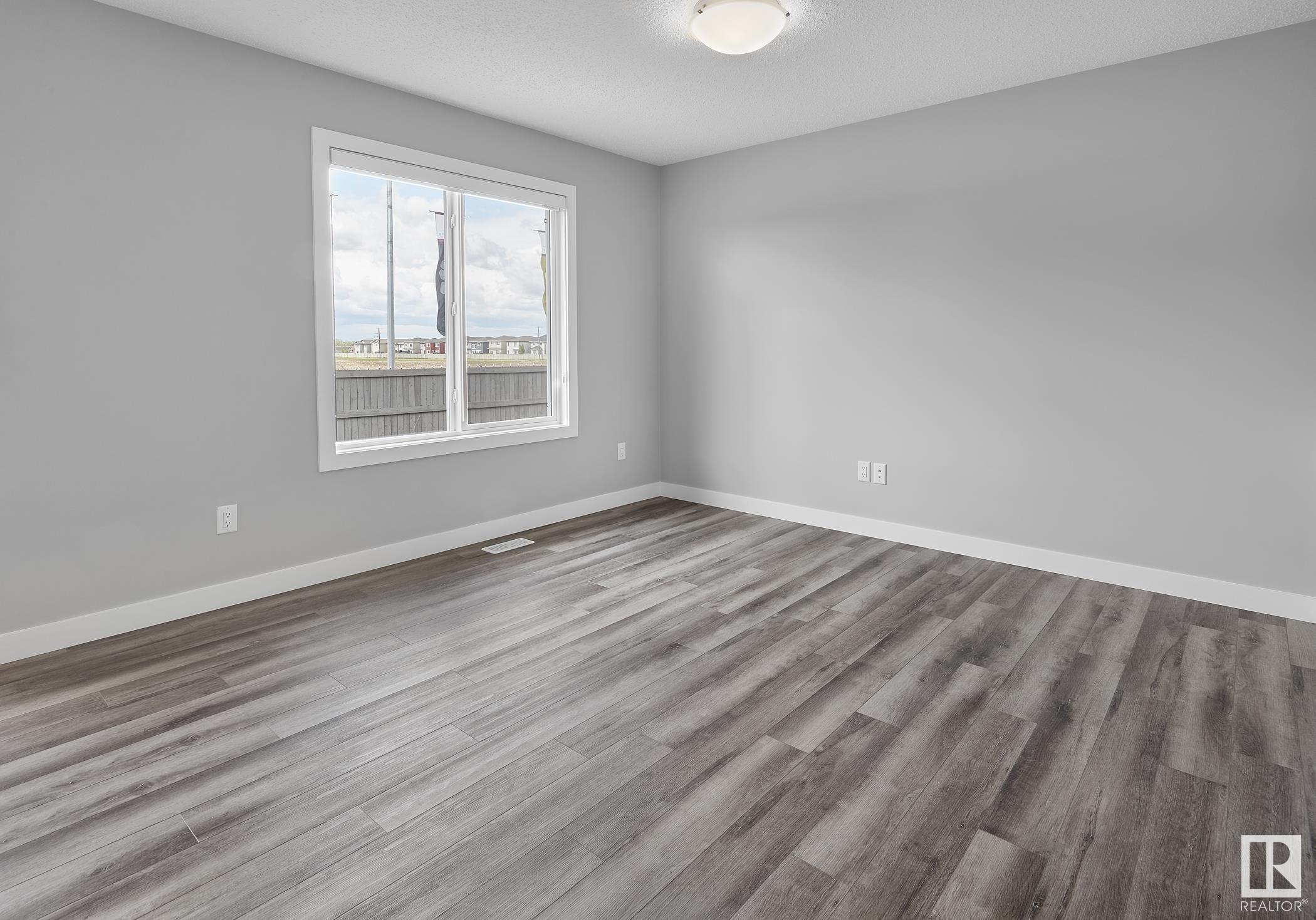      722 Berg LO , Leduc,  ,T9E 1G7 ;  Listing Number: MLS E4419115