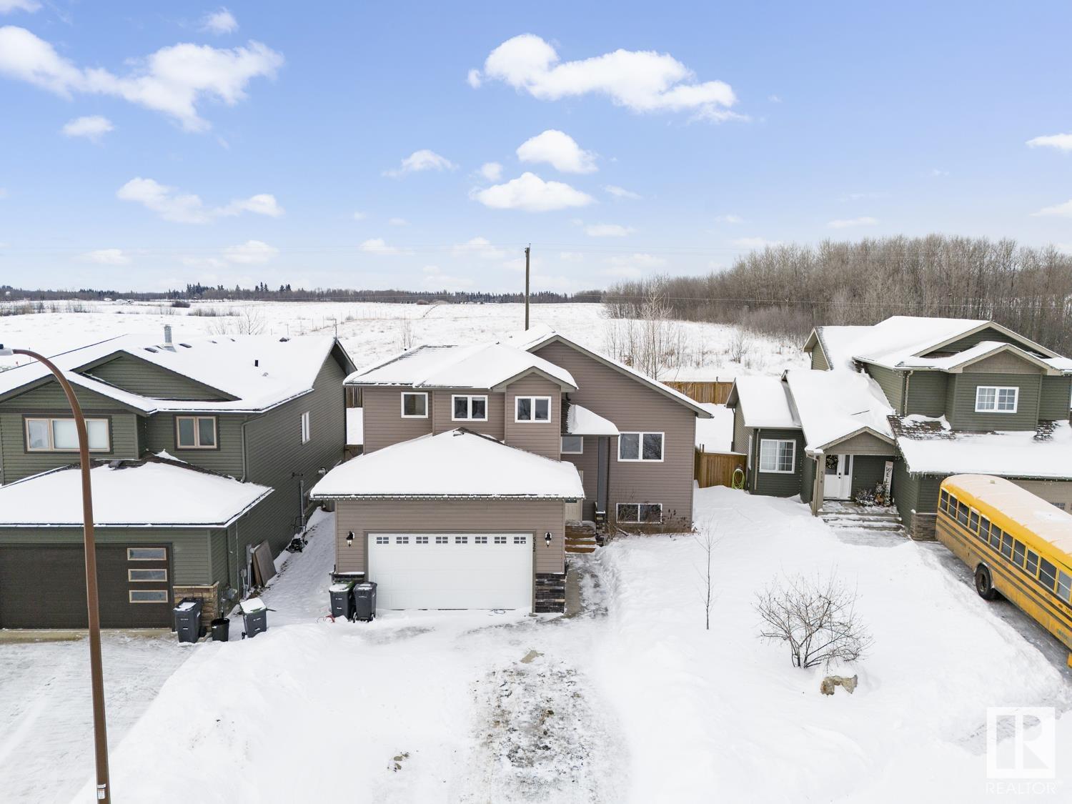      512 Lakewood CL , Cold Lake,  ,T9M 0E9 ;  Listing Number: MLS E4419117