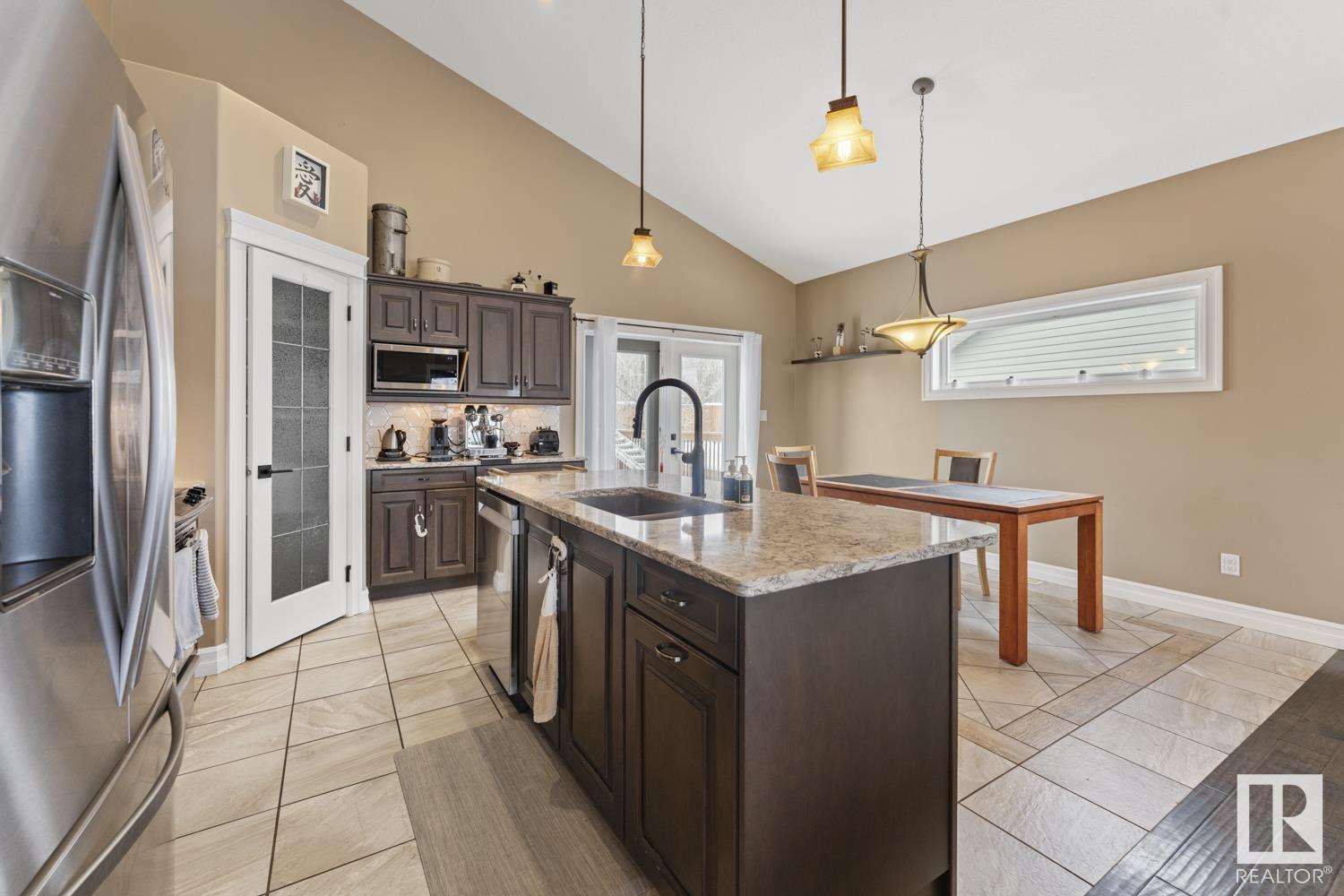      512 Lakewood CL , Cold Lake,  ,T9M 0E9 ;  Listing Number: MLS E4419117