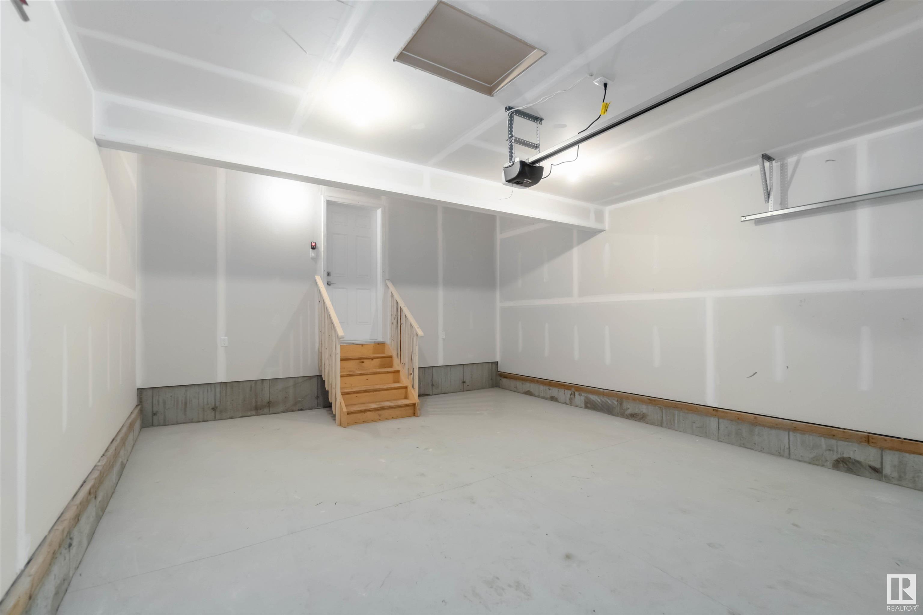      19315 24 AV NW , Edmonton,  ,T5K 0K5 ;  Listing Number: MLS E4419120