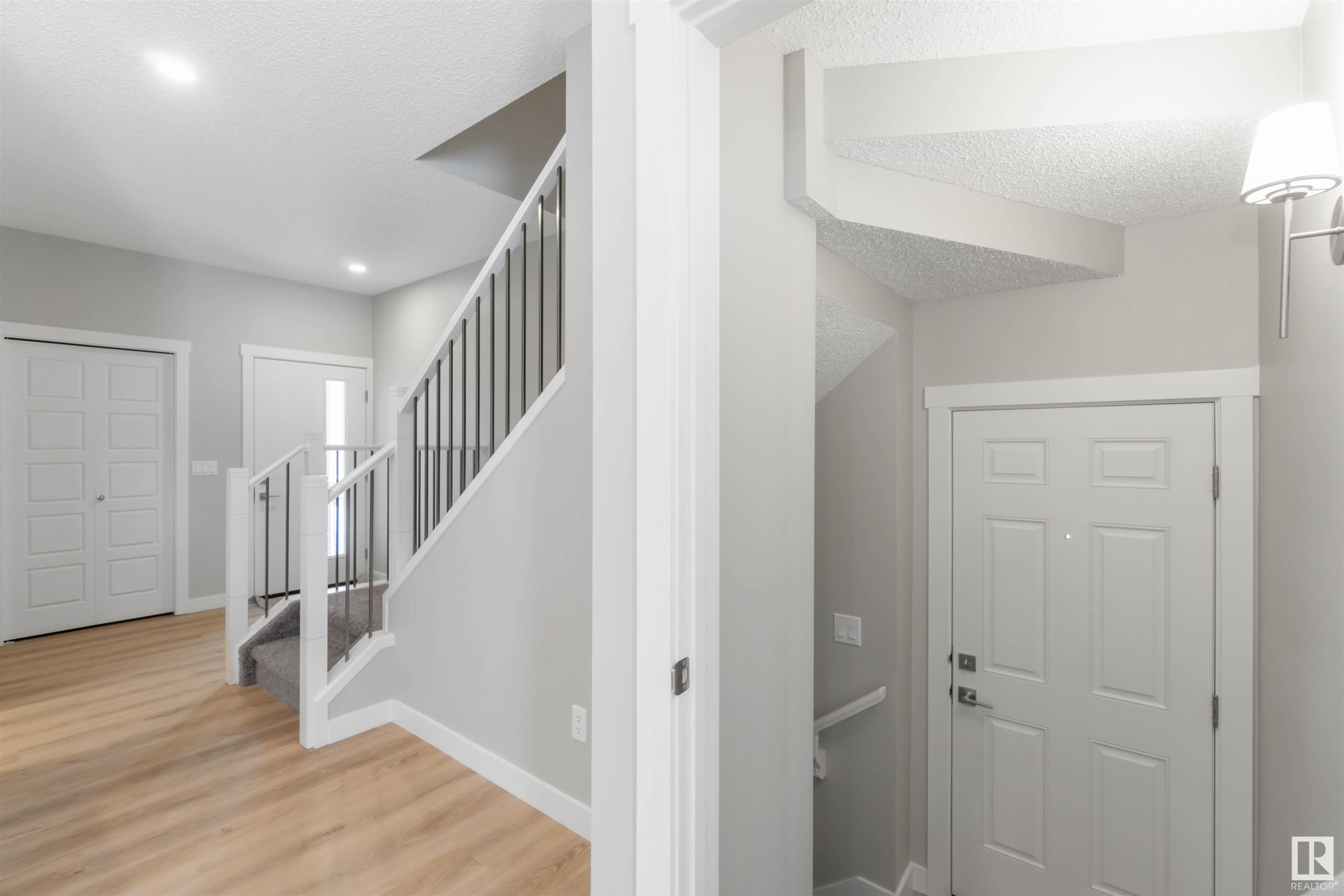     19315 24 AV NW , Edmonton,  ,T5K 0K5 ;  Listing Number: MLS E4419120