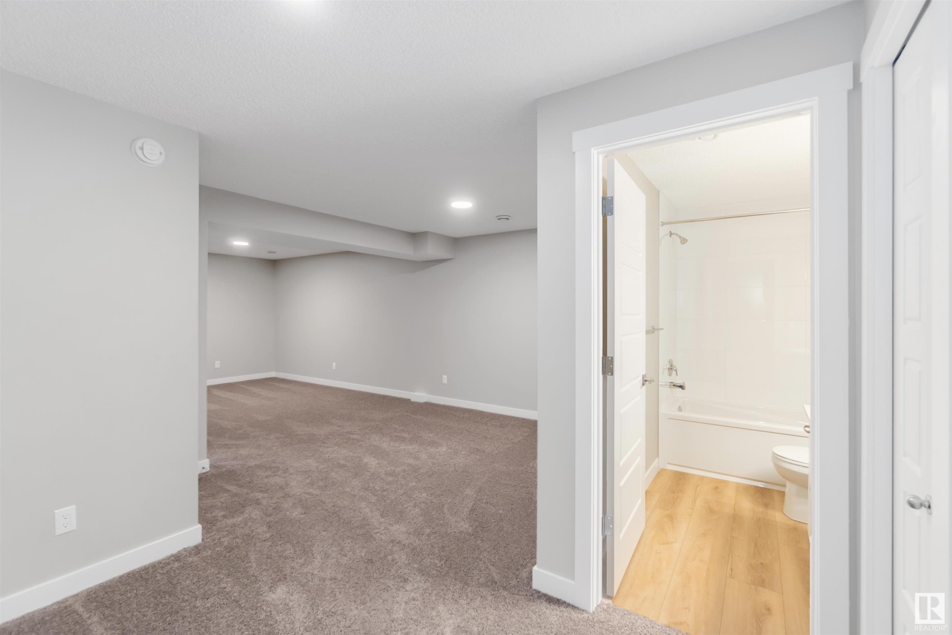      19315 24 AV NW , Edmonton,  ,T5K 0K5 ;  Listing Number: MLS E4419120