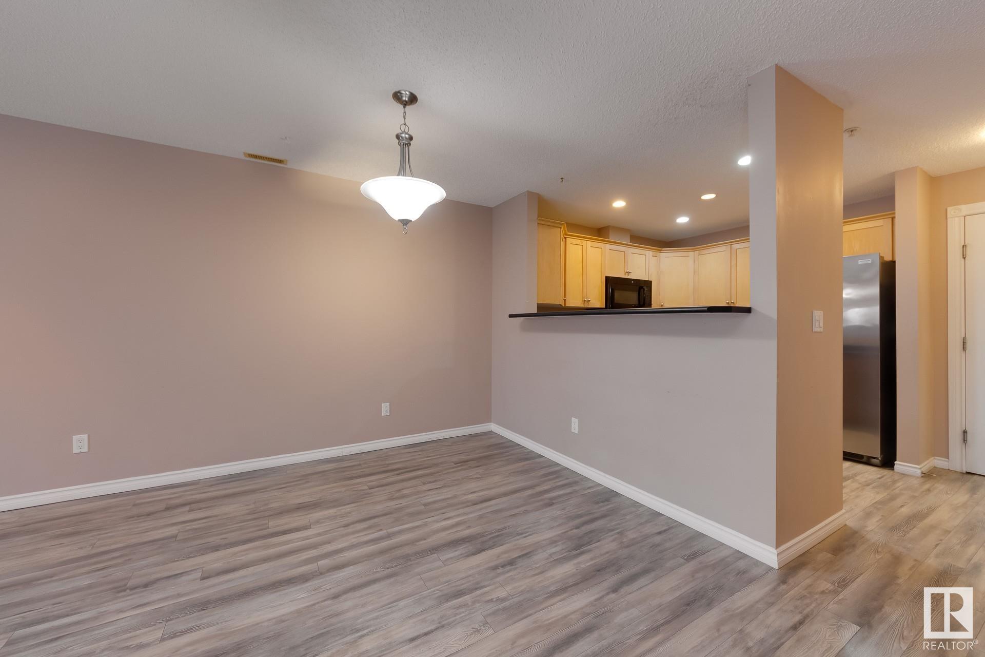      #202 12110 106 AV NW , Edmonton,  ,T5N 4R9 ;  Listing Number: MLS E4419130