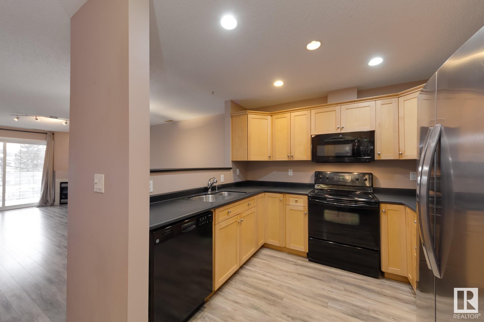      #202 12110 106 AV NW , Edmonton,  ,T5N 4R9 ;  Listing Number: MLS E4419130
