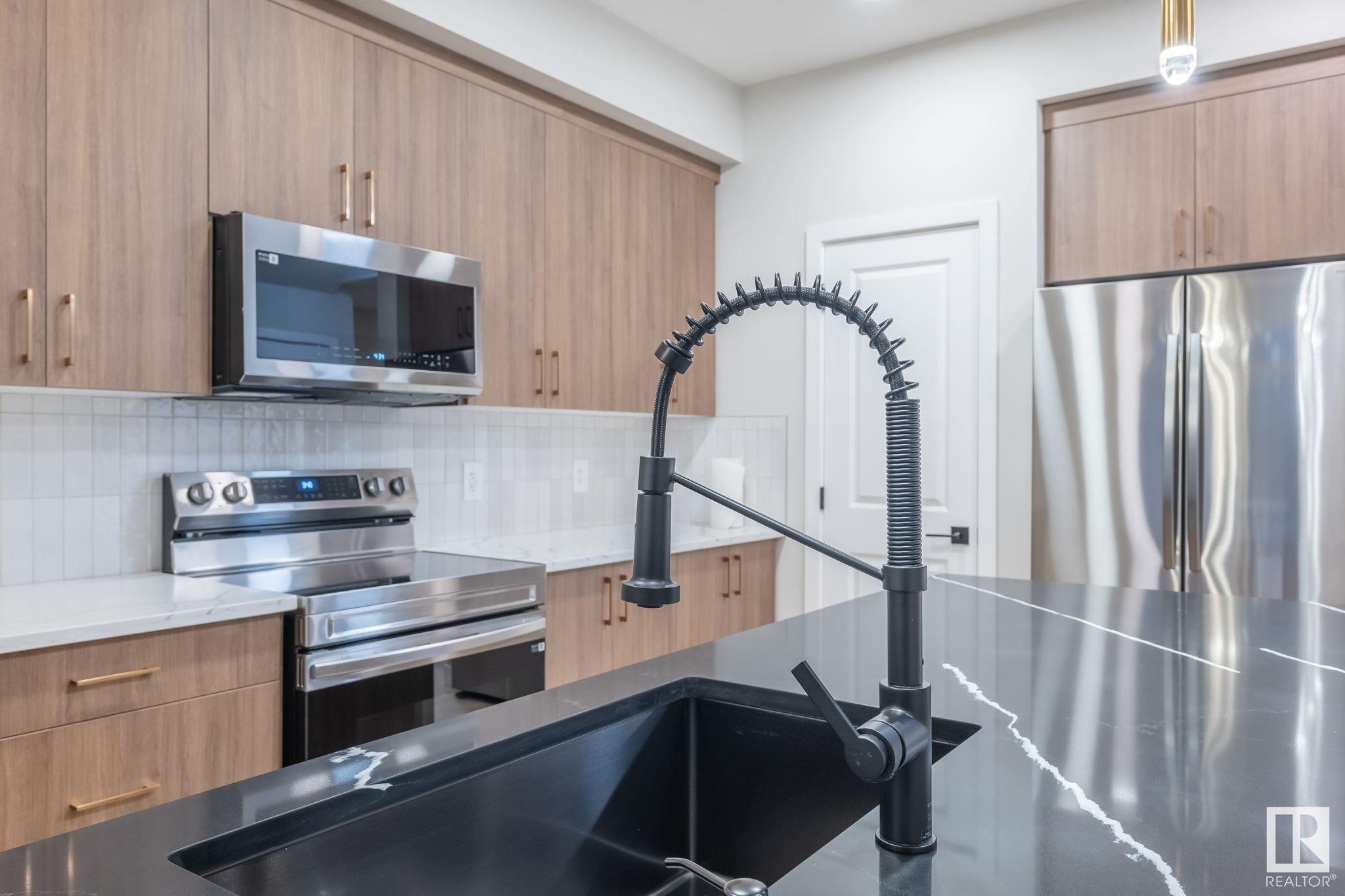      8523 MAYDAY RUN RU SW , Edmonton,  ,T6X 3E9 ;  Listing Number: MLS E4419137