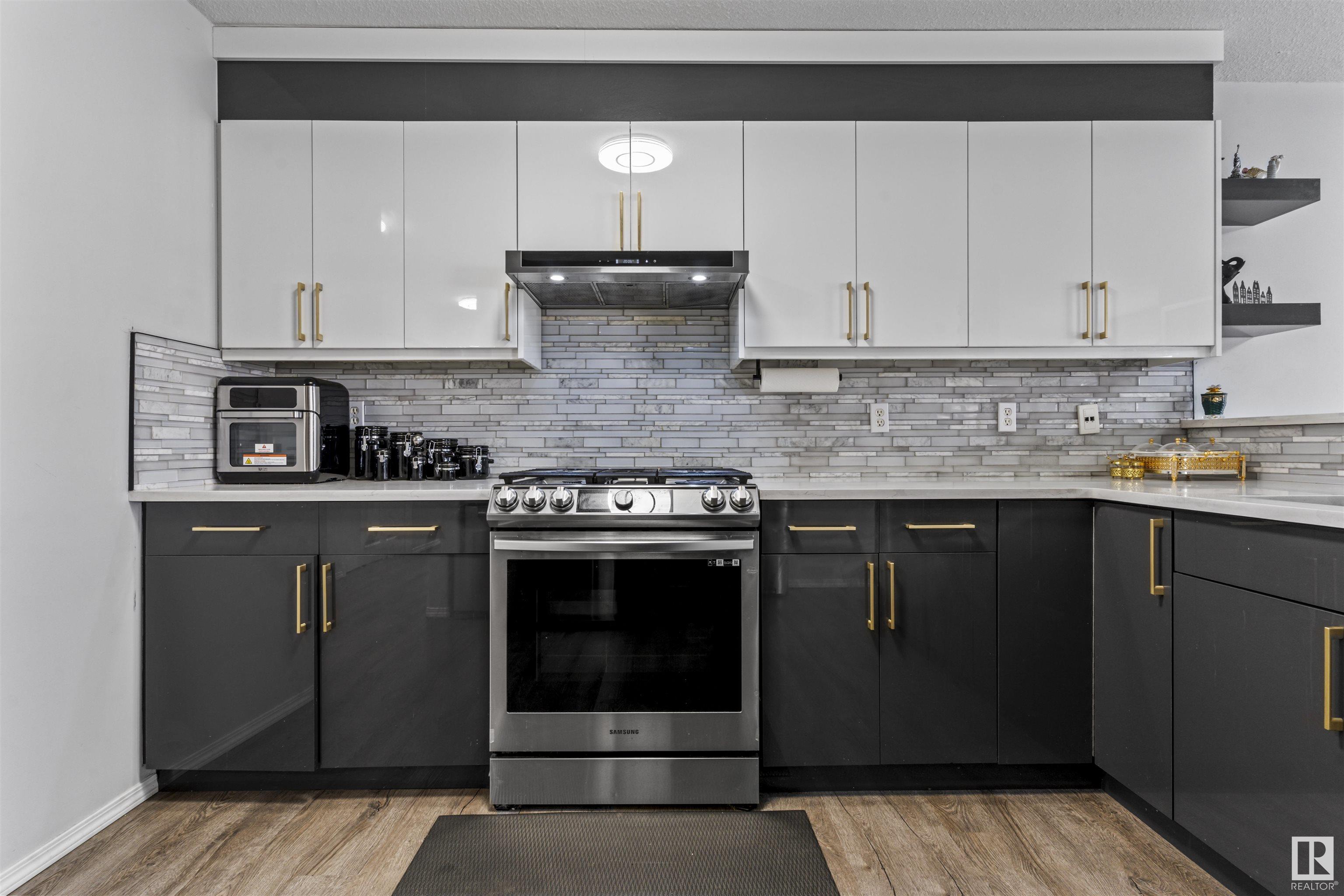      3309 29 AV NW , Edmonton,  ,T6T 1V5 ;  Listing Number: MLS E4419161