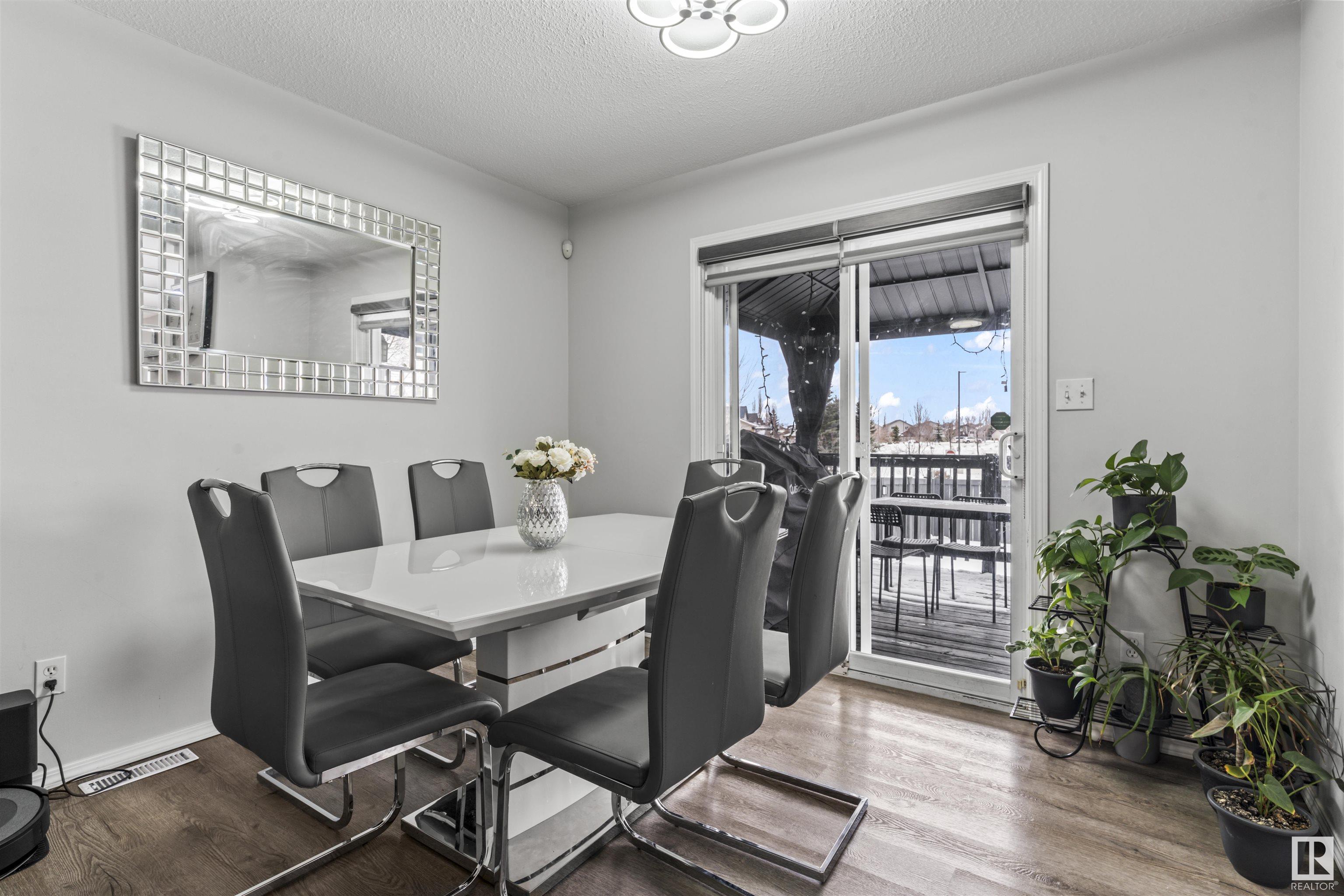      3309 29 AV NW , Edmonton,  ,T6T 1V5 ;  Listing Number: MLS E4419161