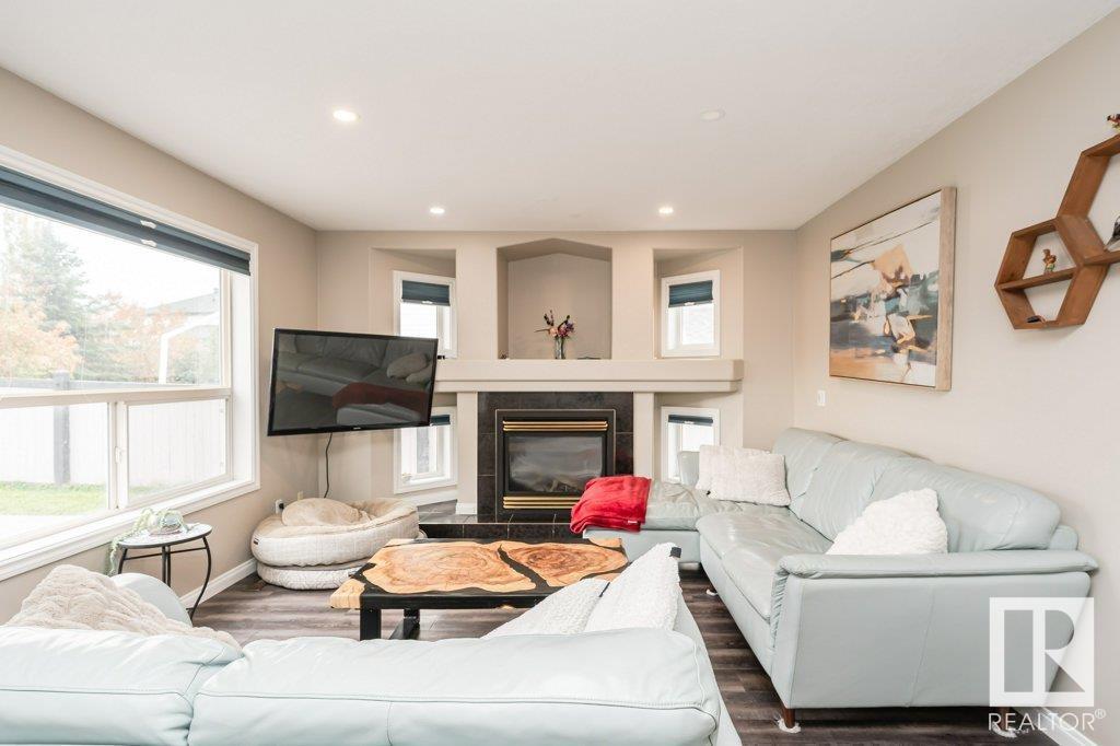     4 WESTPARK WD , Fort Saskatchewan,  ,T8L 4K9 ;  Listing Number: MLS E4419164