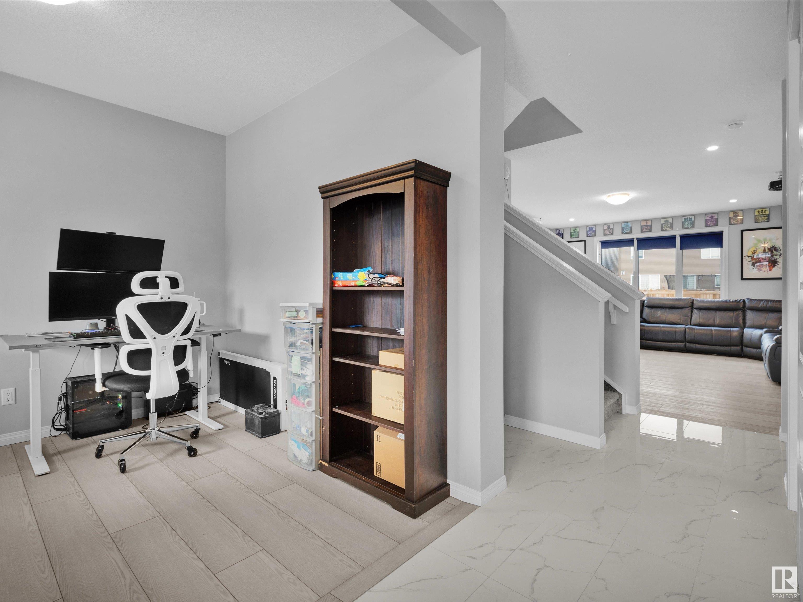      964 STILLWATER BV NW , Edmonton,  ,T6M 1M7 ;  Listing Number: MLS E4419172
