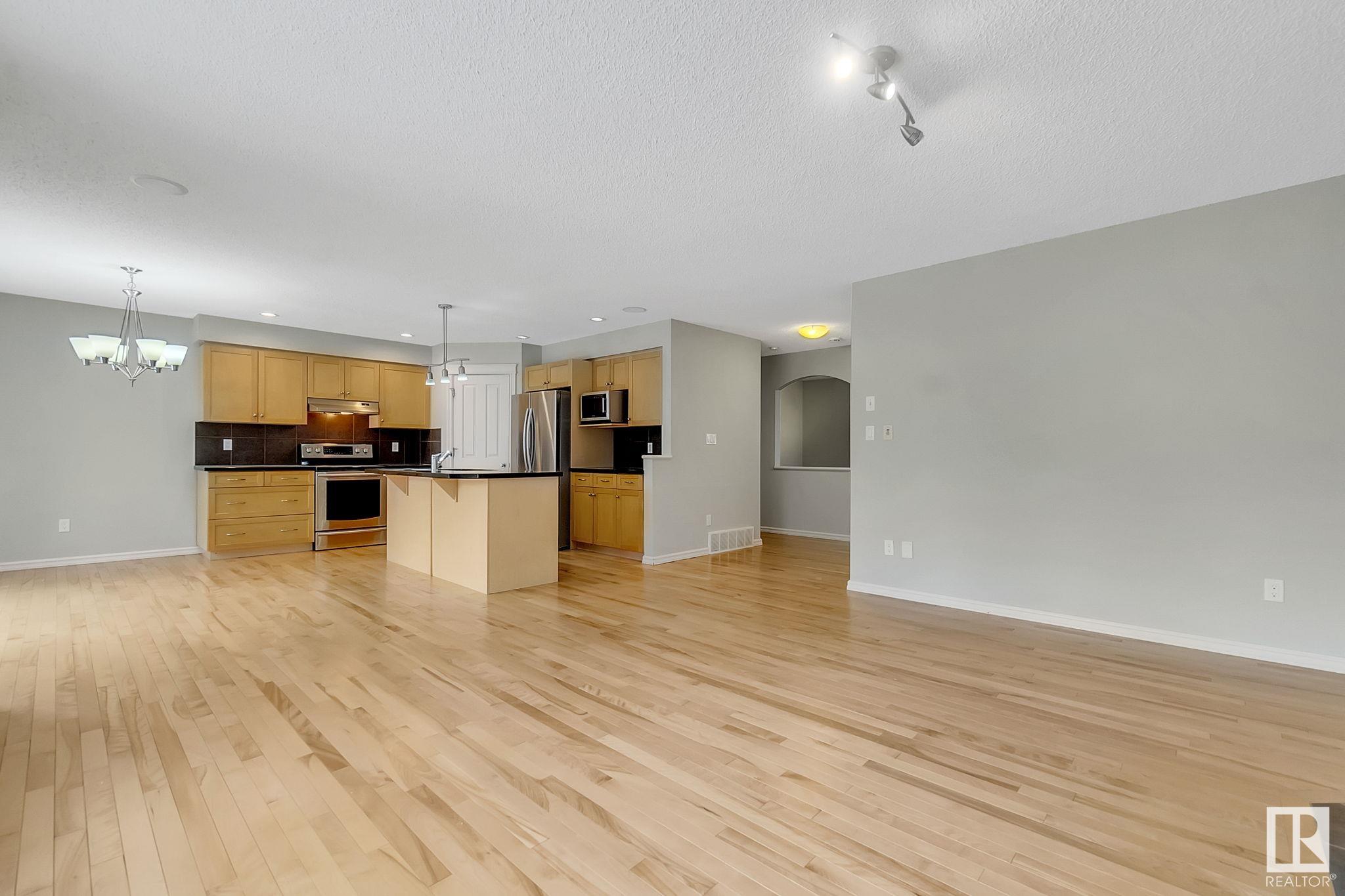      928 CHAHLEY CR NW , Edmonton,  ,T6M 0E2 ;  Listing Number: MLS E4419175