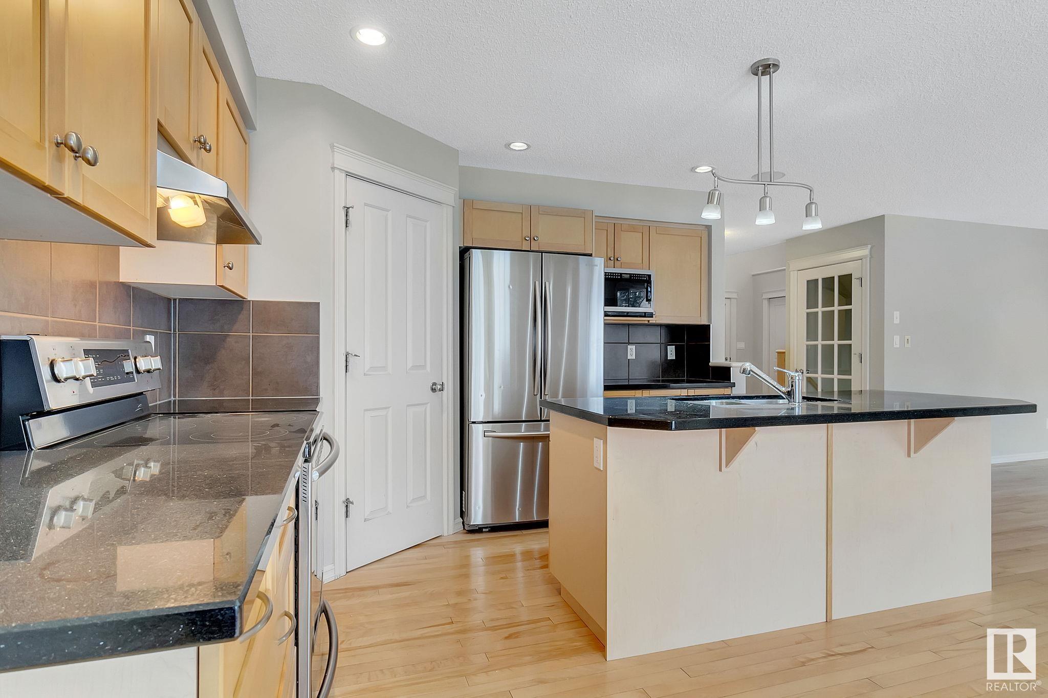      928 CHAHLEY CR NW , Edmonton,  ,T6M 0E2 ;  Listing Number: MLS E4419175