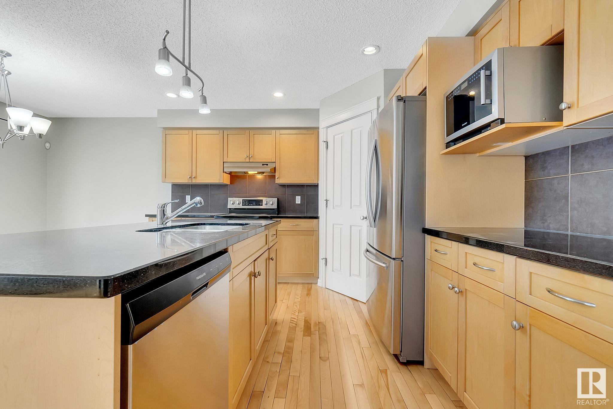      928 CHAHLEY CR NW , Edmonton,  ,T6M 0E2 ;  Listing Number: MLS E4419175