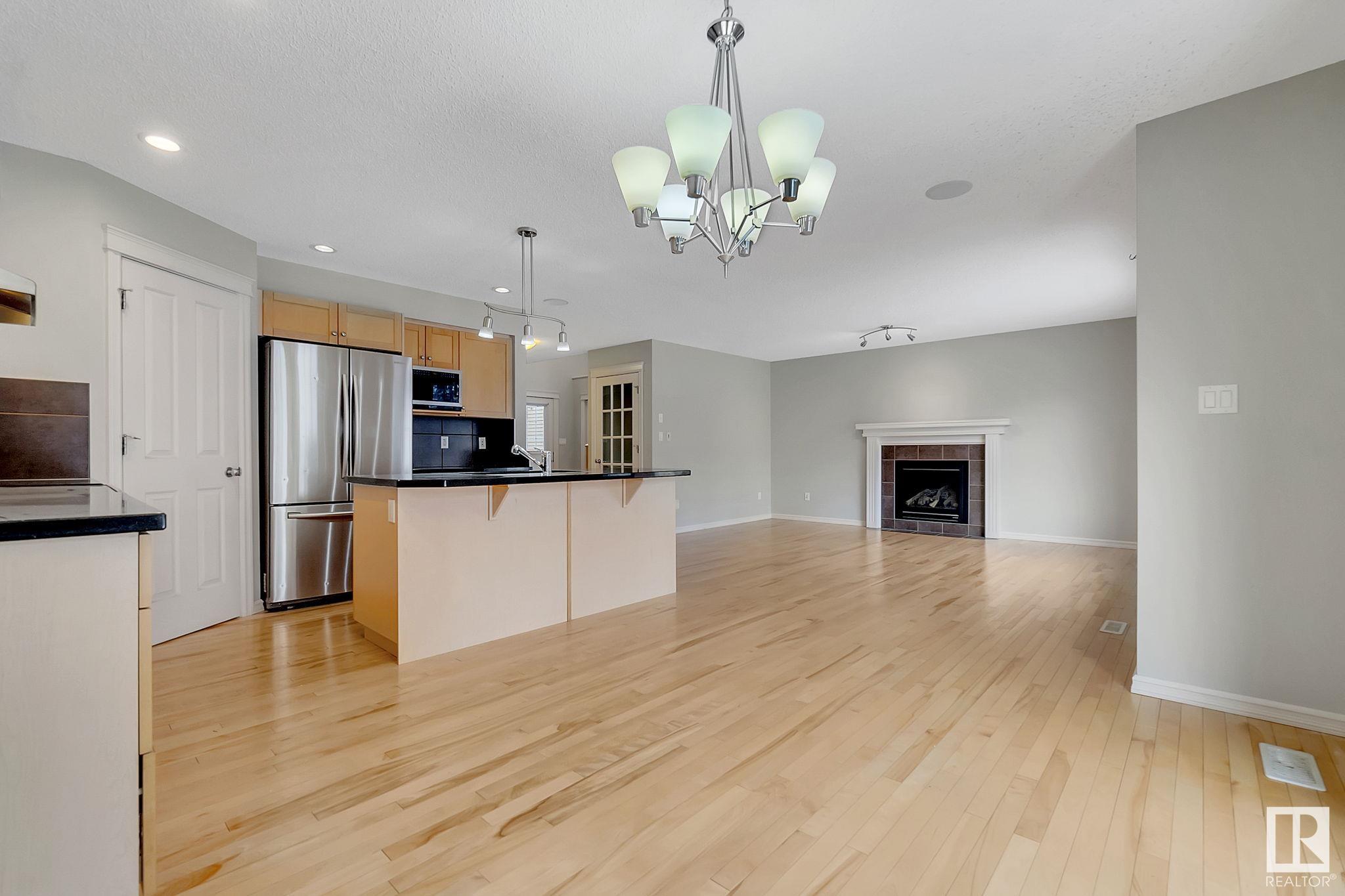      928 CHAHLEY CR NW , Edmonton,  ,T6M 0E2 ;  Listing Number: MLS E4419175