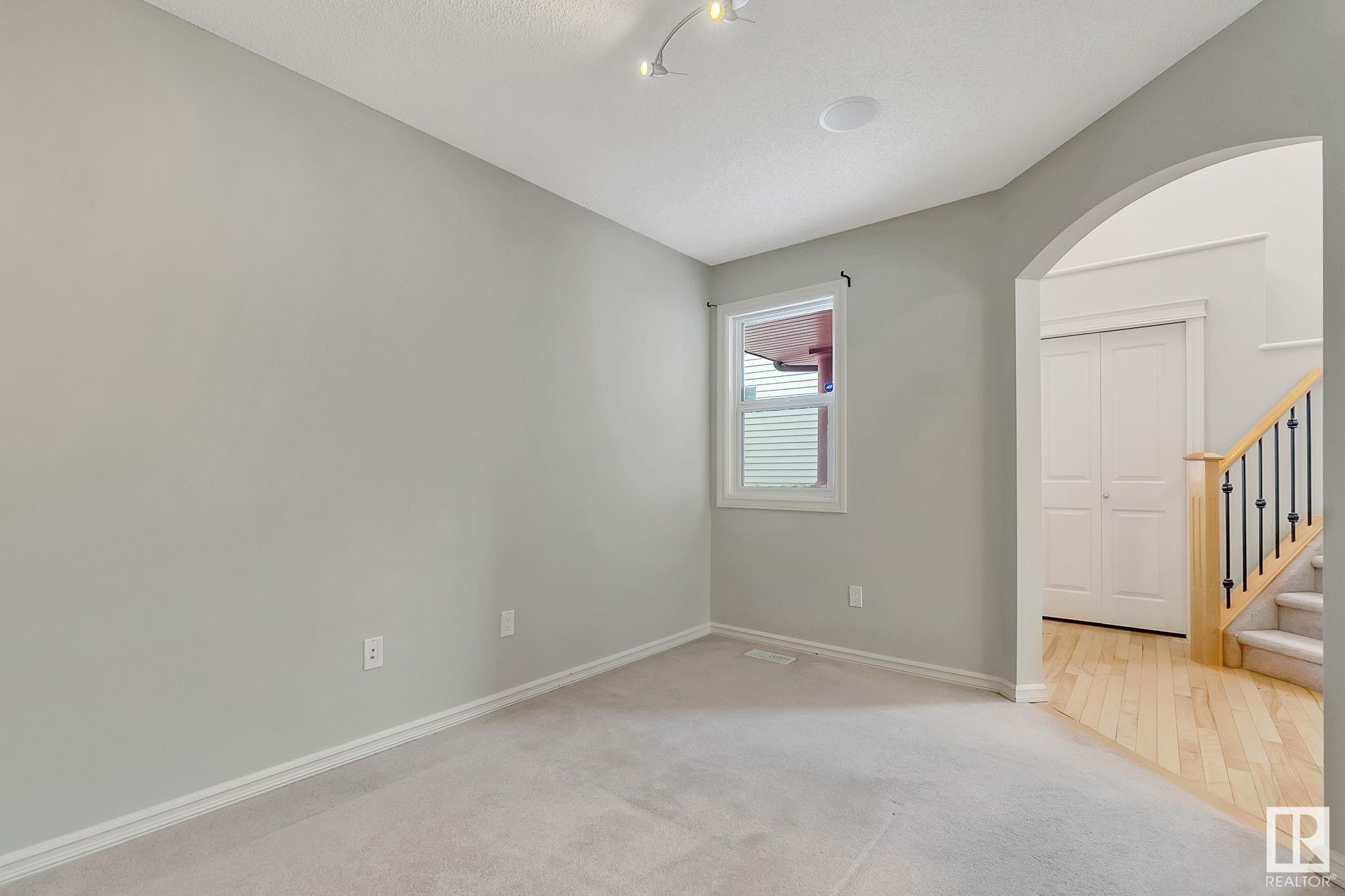      928 CHAHLEY CR NW , Edmonton,  ,T6M 0E2 ;  Listing Number: MLS E4419175