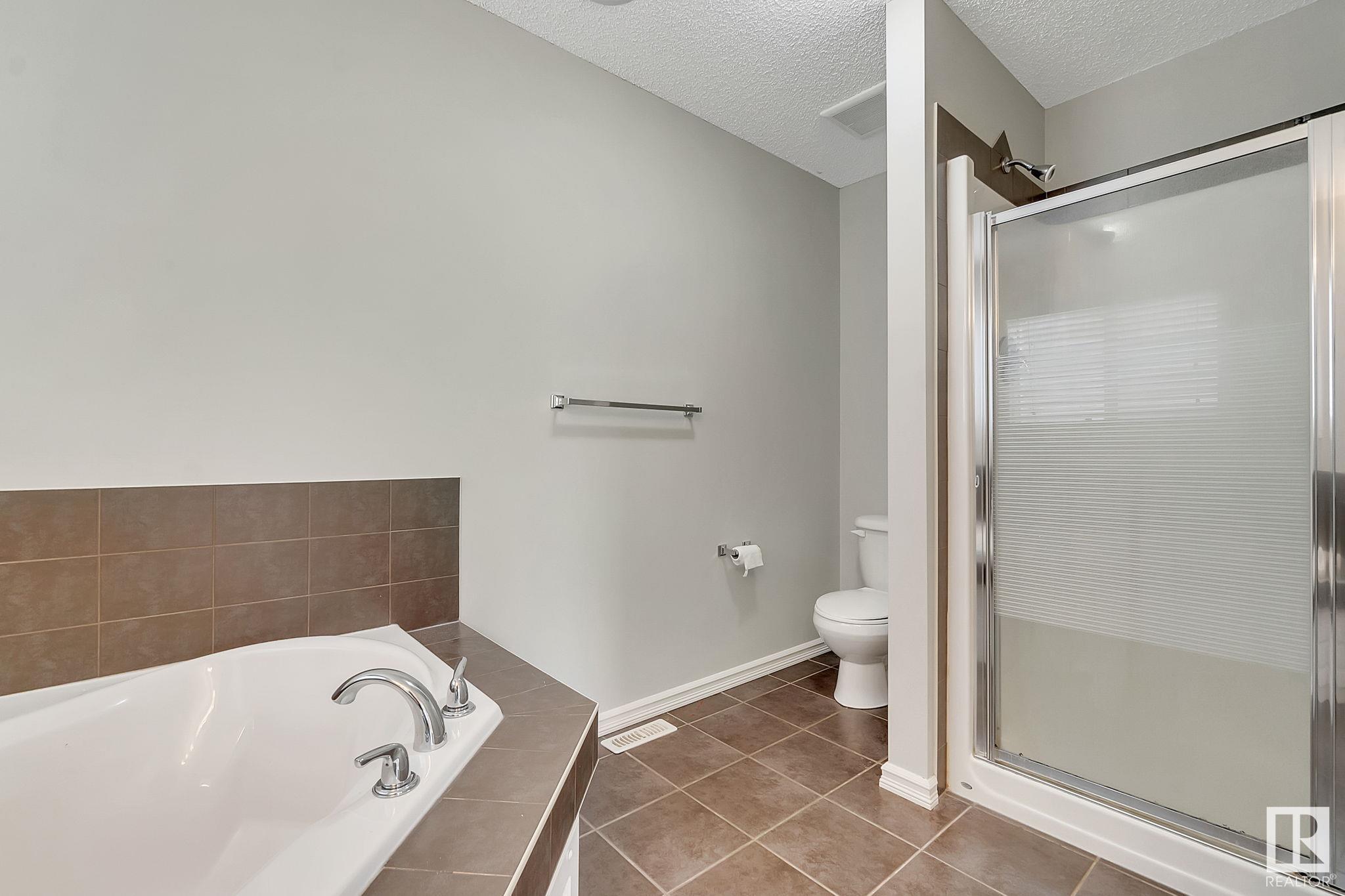      928 CHAHLEY CR NW , Edmonton,  ,T6M 0E2 ;  Listing Number: MLS E4419175