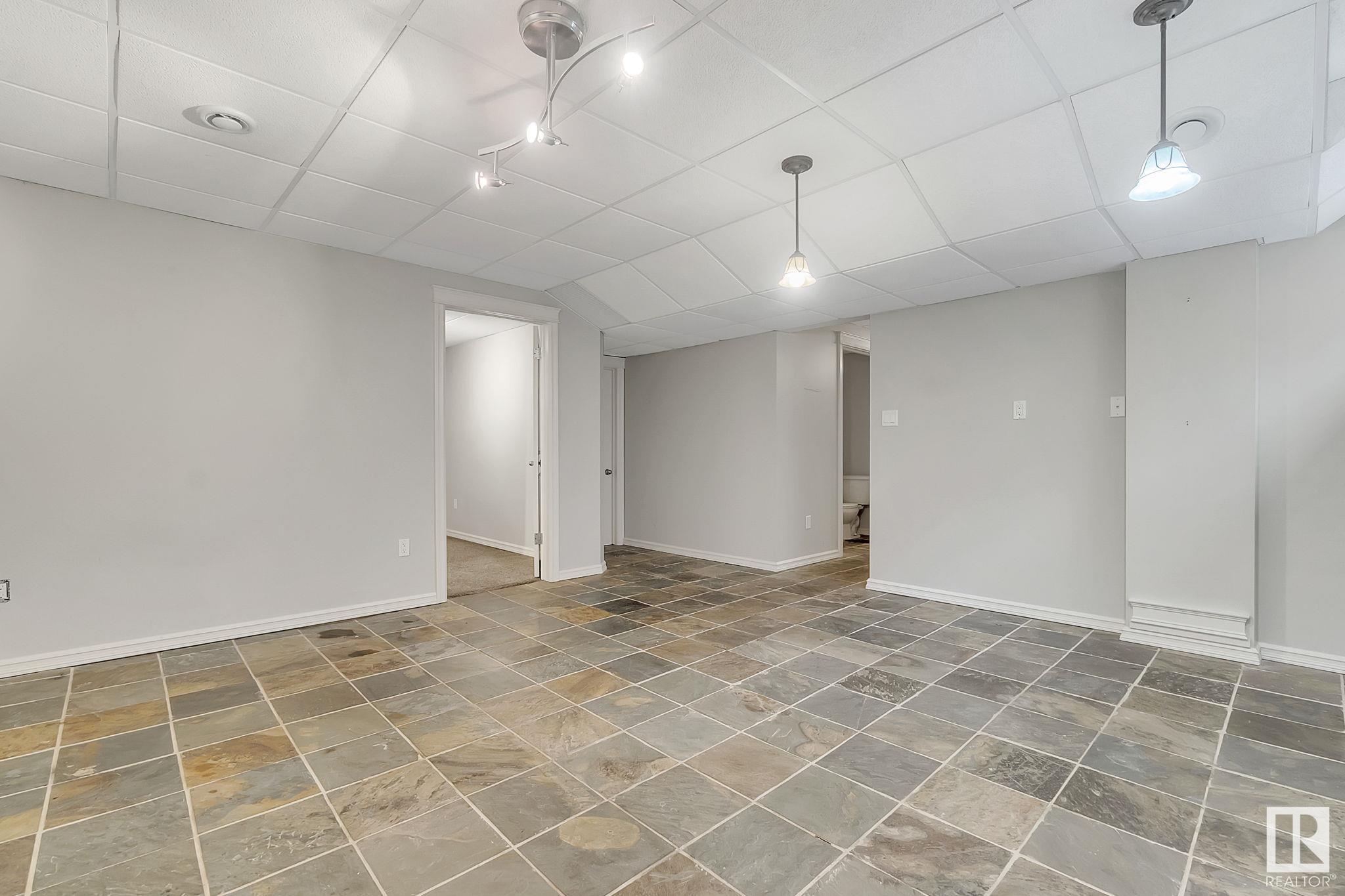      928 CHAHLEY CR NW , Edmonton,  ,T6M 0E2 ;  Listing Number: MLS E4419175