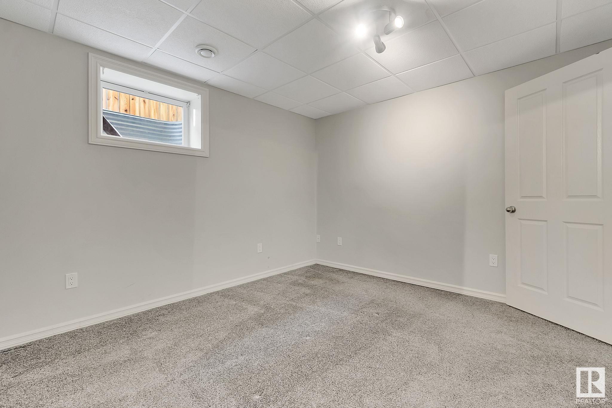      928 CHAHLEY CR NW , Edmonton,  ,T6M 0E2 ;  Listing Number: MLS E4419175