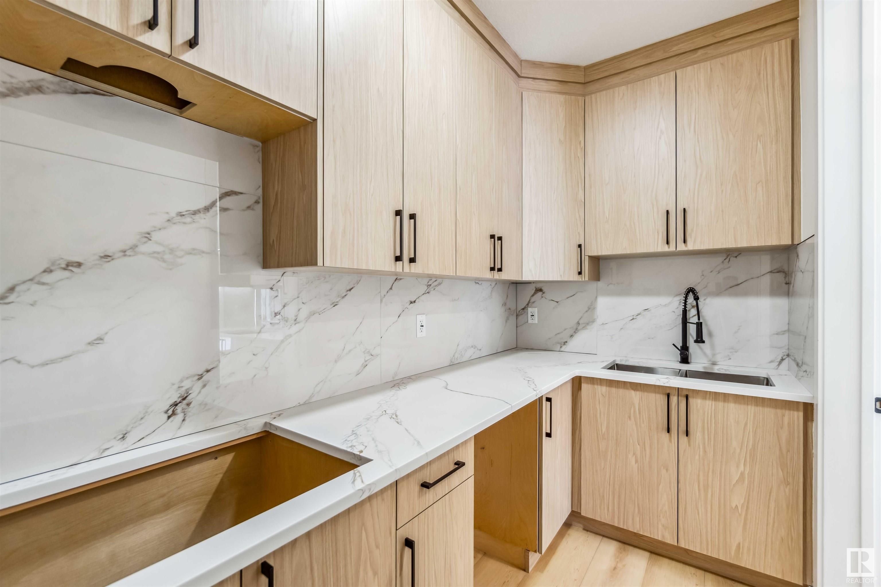      108 29 ST SW , Edmonton,  ,T6X 3E2 ;  Listing Number: MLS E4419187