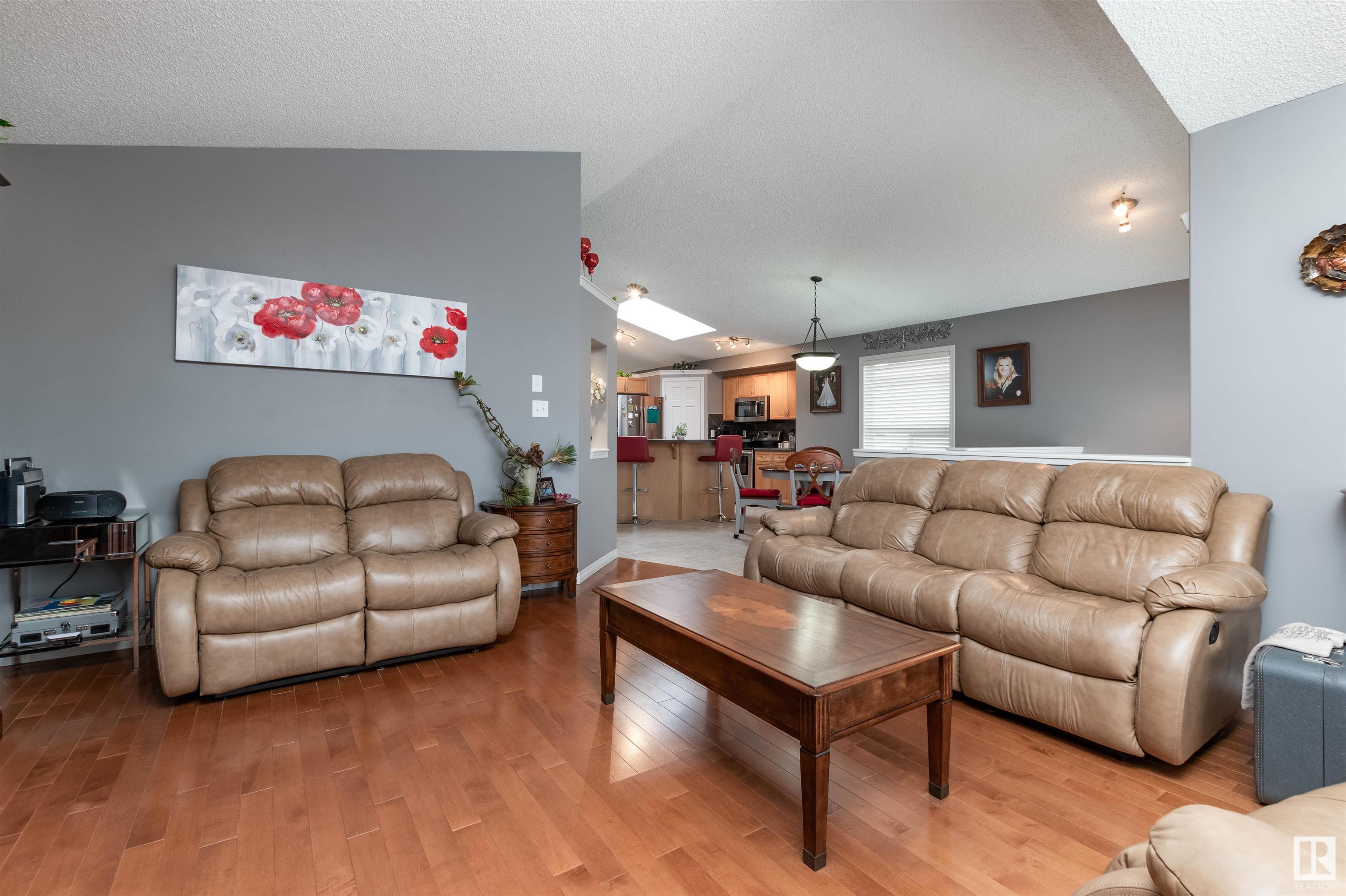      593 FOXBORO LO , Sherwood Park,  ,T8A 0P6 ;  Listing Number: MLS E4419195