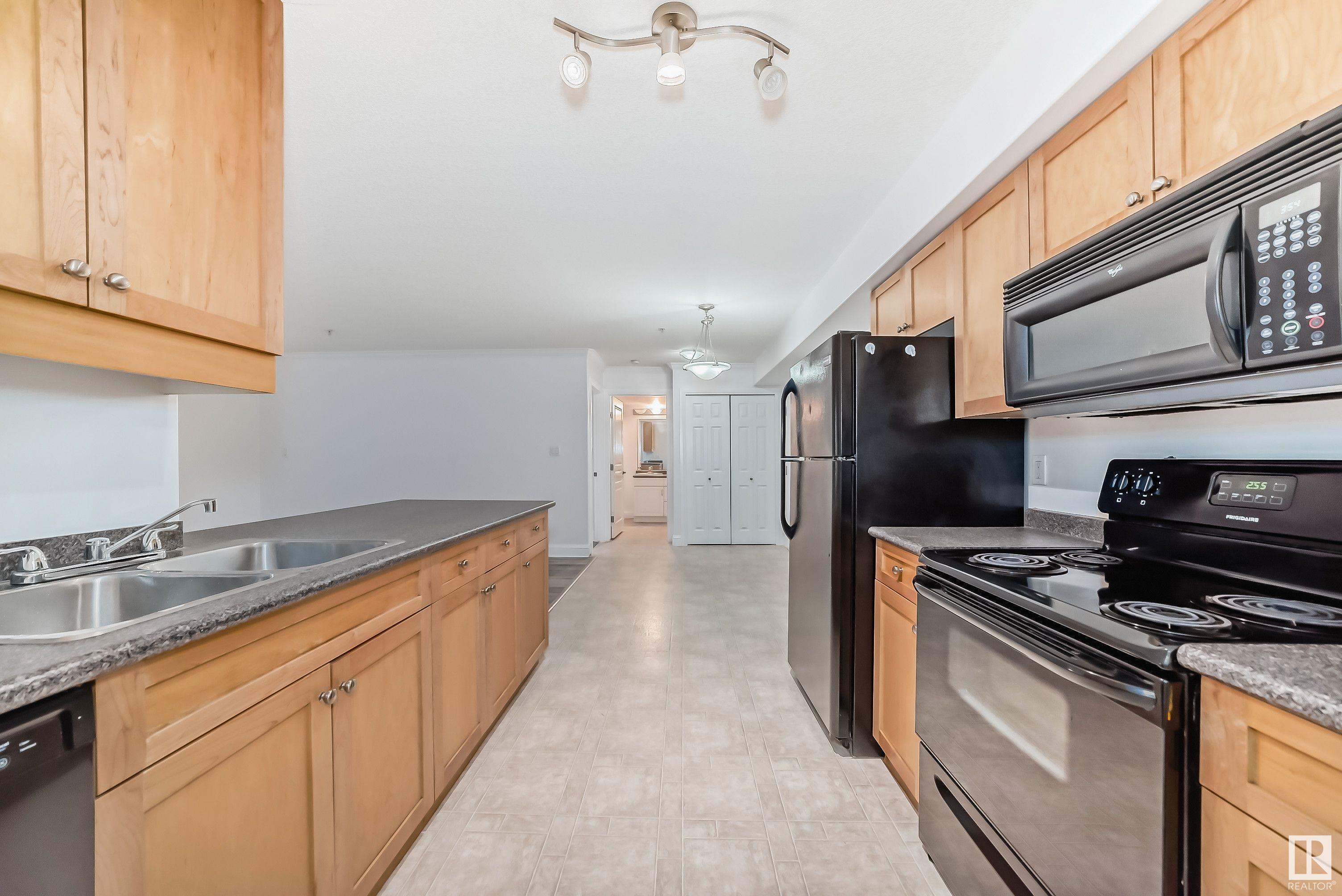      #104 13005 140 AV NW , Edmonton,  ,T6V 1X1 ;  Listing Number: MLS E4419204