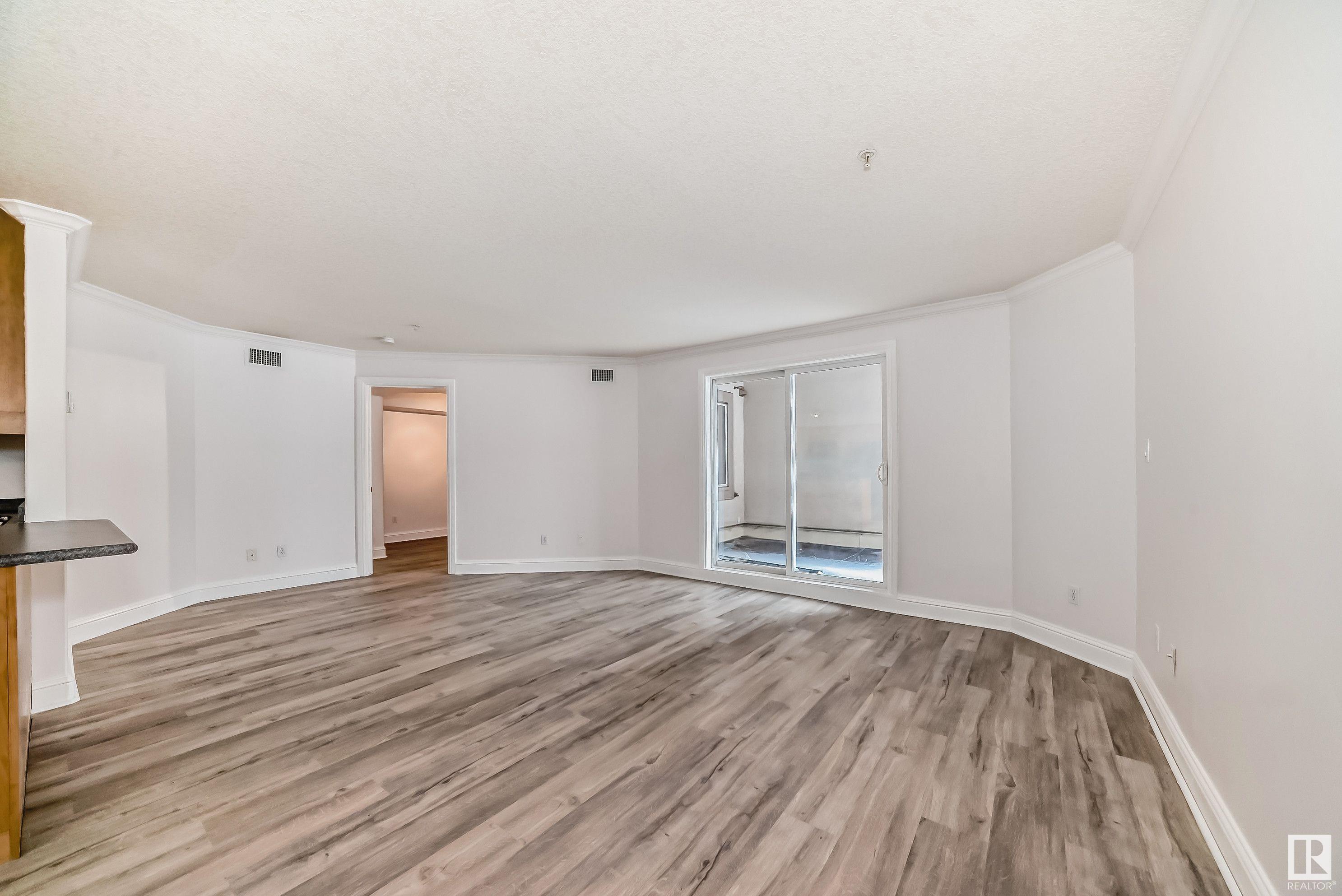      #104 13005 140 AV NW , Edmonton,  ,T6V 1X1 ;  Listing Number: MLS E4419204