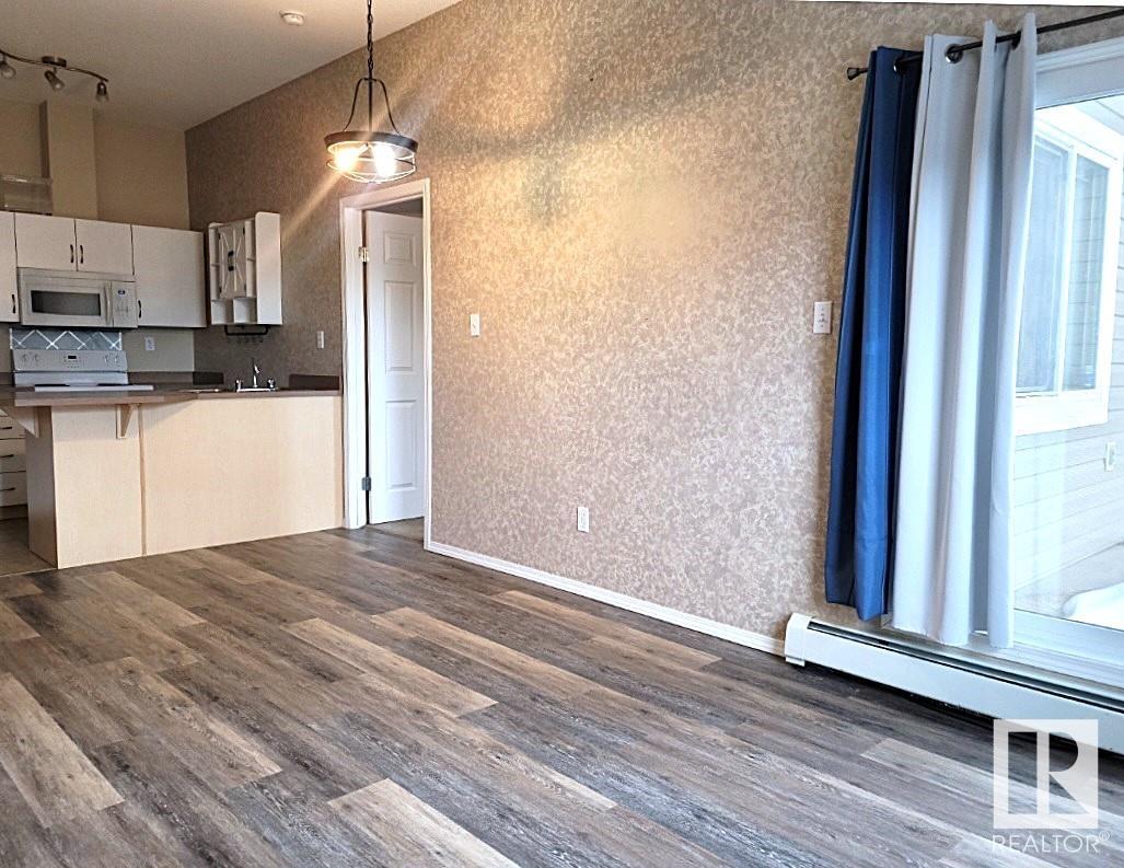      #109 4310 33 ST , Stony Plain,  ,T7Z 0A8 ;  Listing Number: MLS E4419206