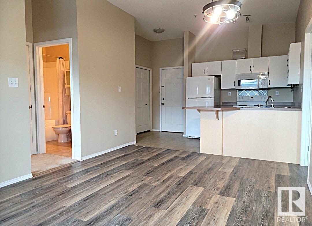      #109 4310 33 ST , Stony Plain,  ,T7Z 0A8 ;  Listing Number: MLS E4419206