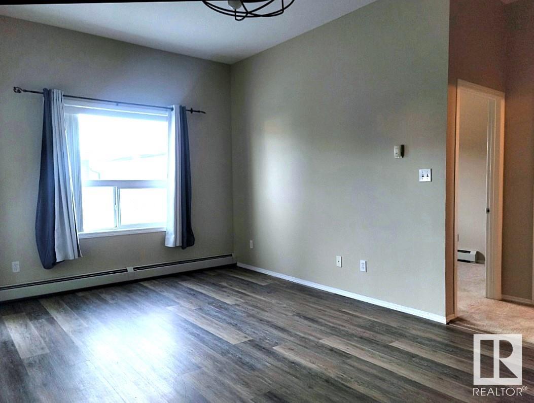      #109 4310 33 ST , Stony Plain,  ,T7Z 0A8 ;  Listing Number: MLS E4419206