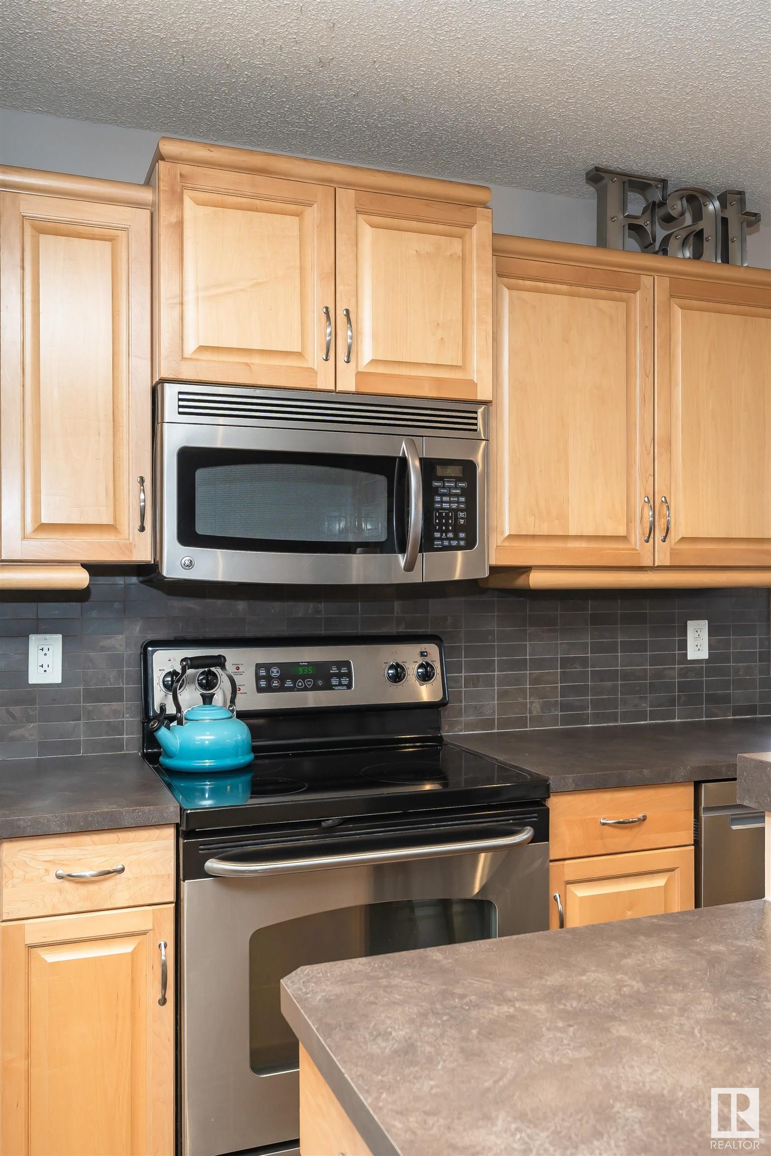      20415 57 AV NW , Edmonton,  ,T6M 0A9 ;  Listing Number: MLS E4419213
