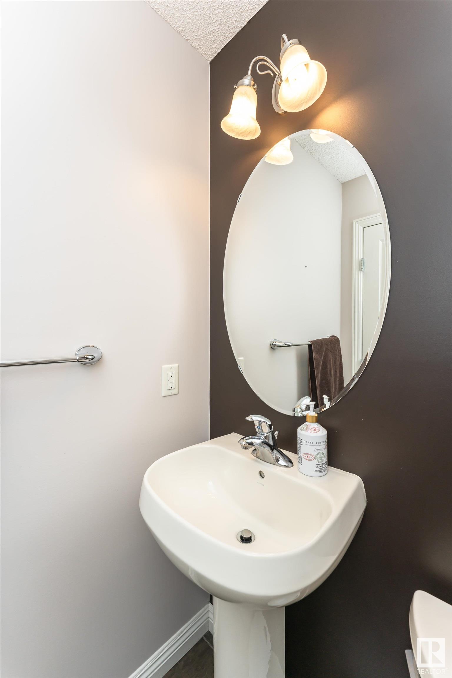      20415 57 AV NW , Edmonton,  ,T6M 0A9 ;  Listing Number: MLS E4419213