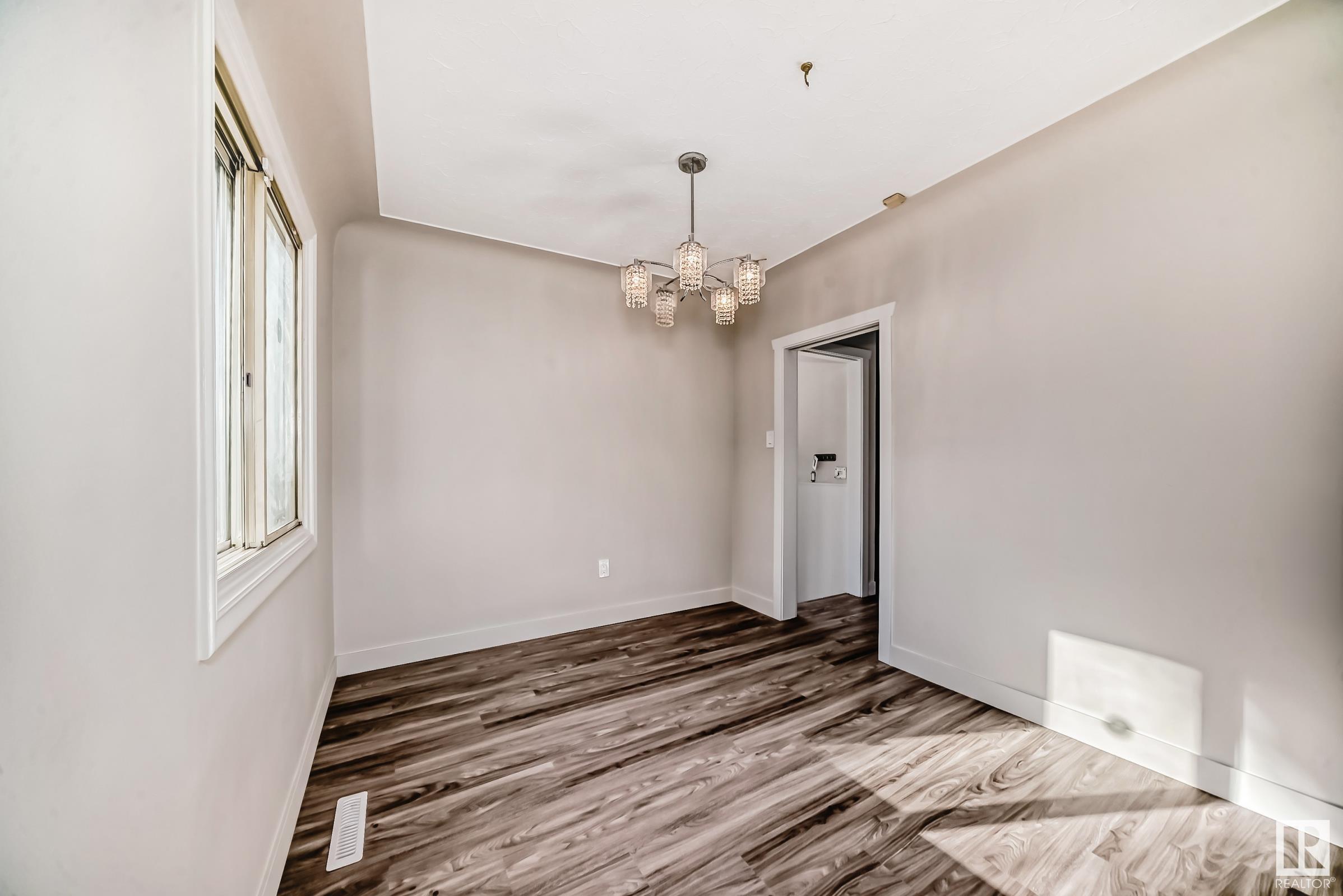      13124 83 ST NW , Edmonton,  ,T5E 2W6 ;  Listing Number: MLS E4419220