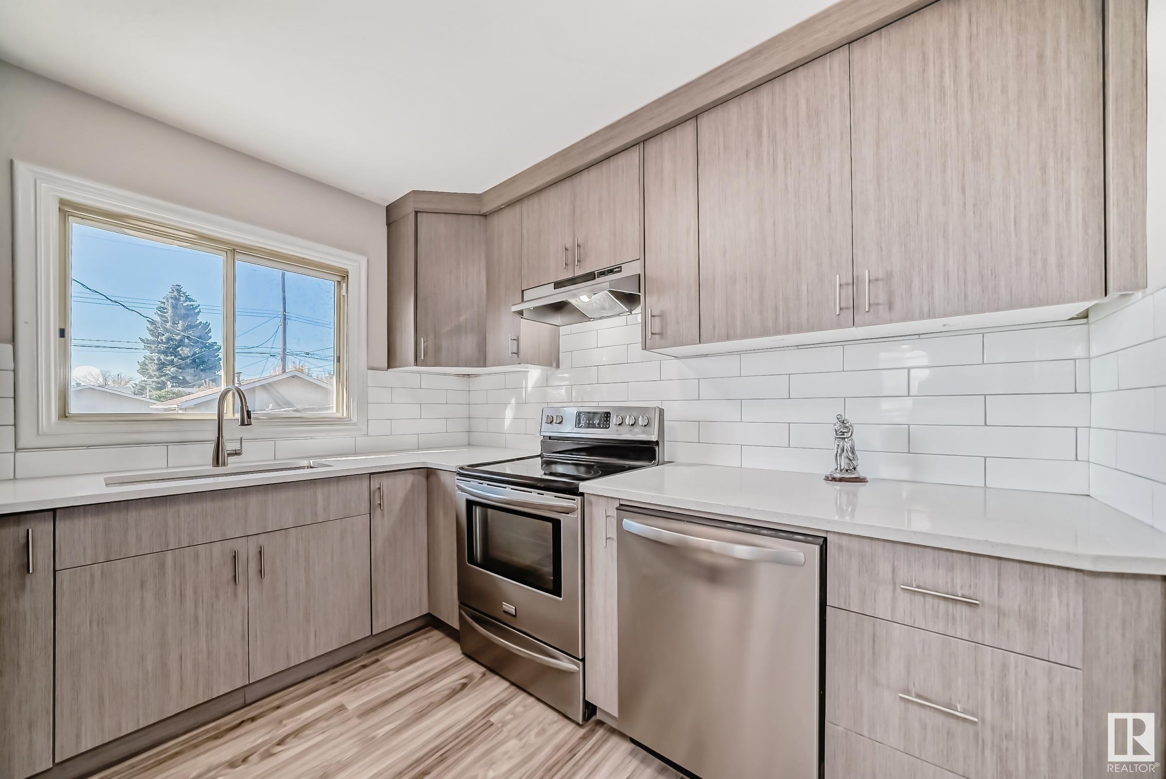      13124 83 ST NW , Edmonton,  ,T5E 2W6 ;  Listing Number: MLS E4419220