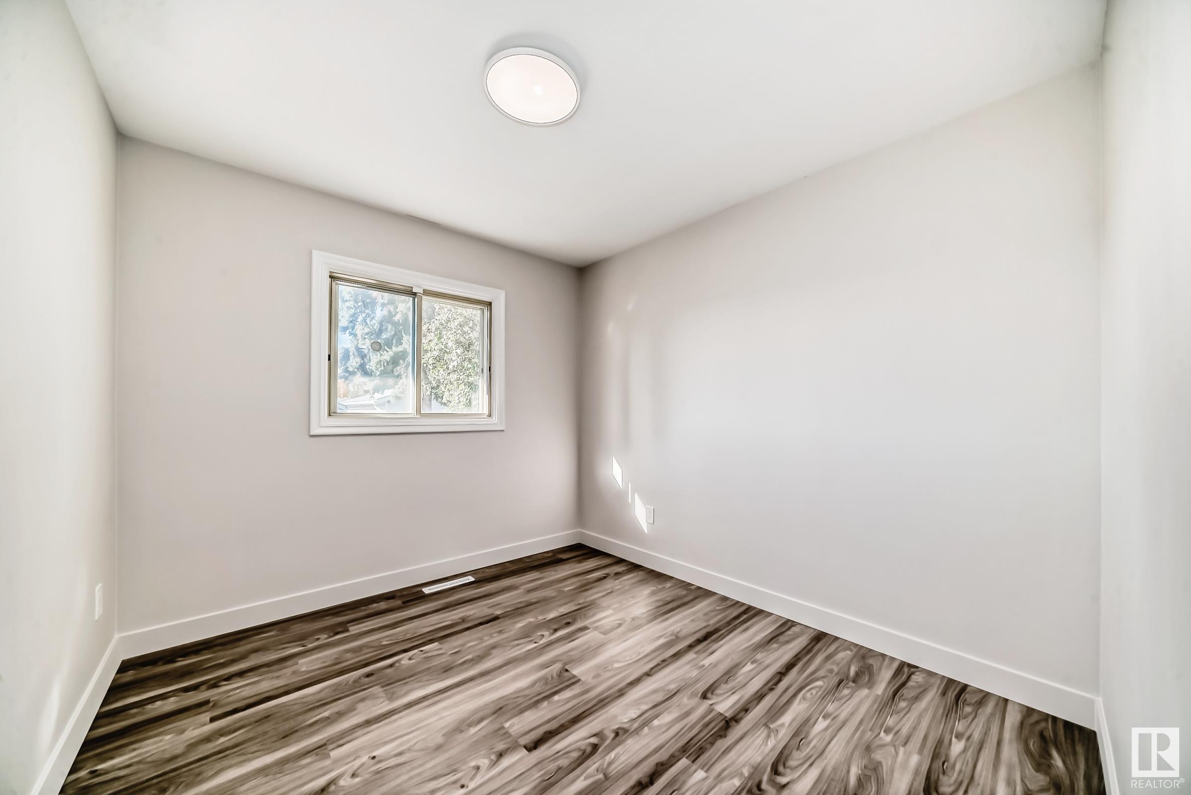      13124 83 ST NW , Edmonton,  ,T5E 2W6 ;  Listing Number: MLS E4419220