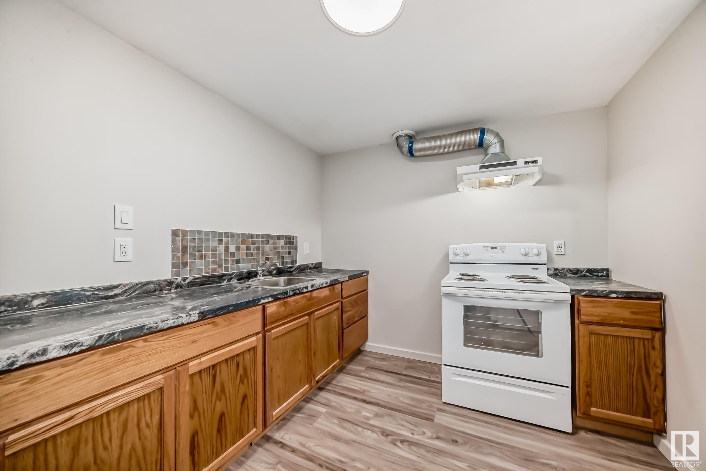      13124 83 ST NW , Edmonton,  ,T5E 2W6 ;  Listing Number: MLS E4419220