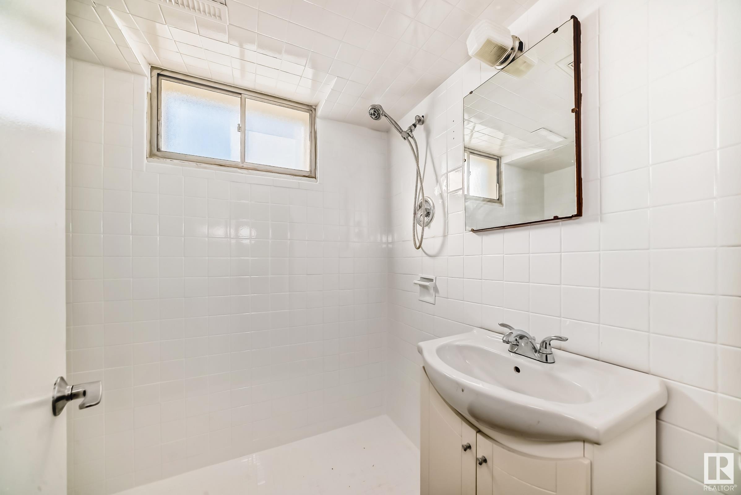      13124 83 ST NW , Edmonton,  ,T5E 2W6 ;  Listing Number: MLS E4419220