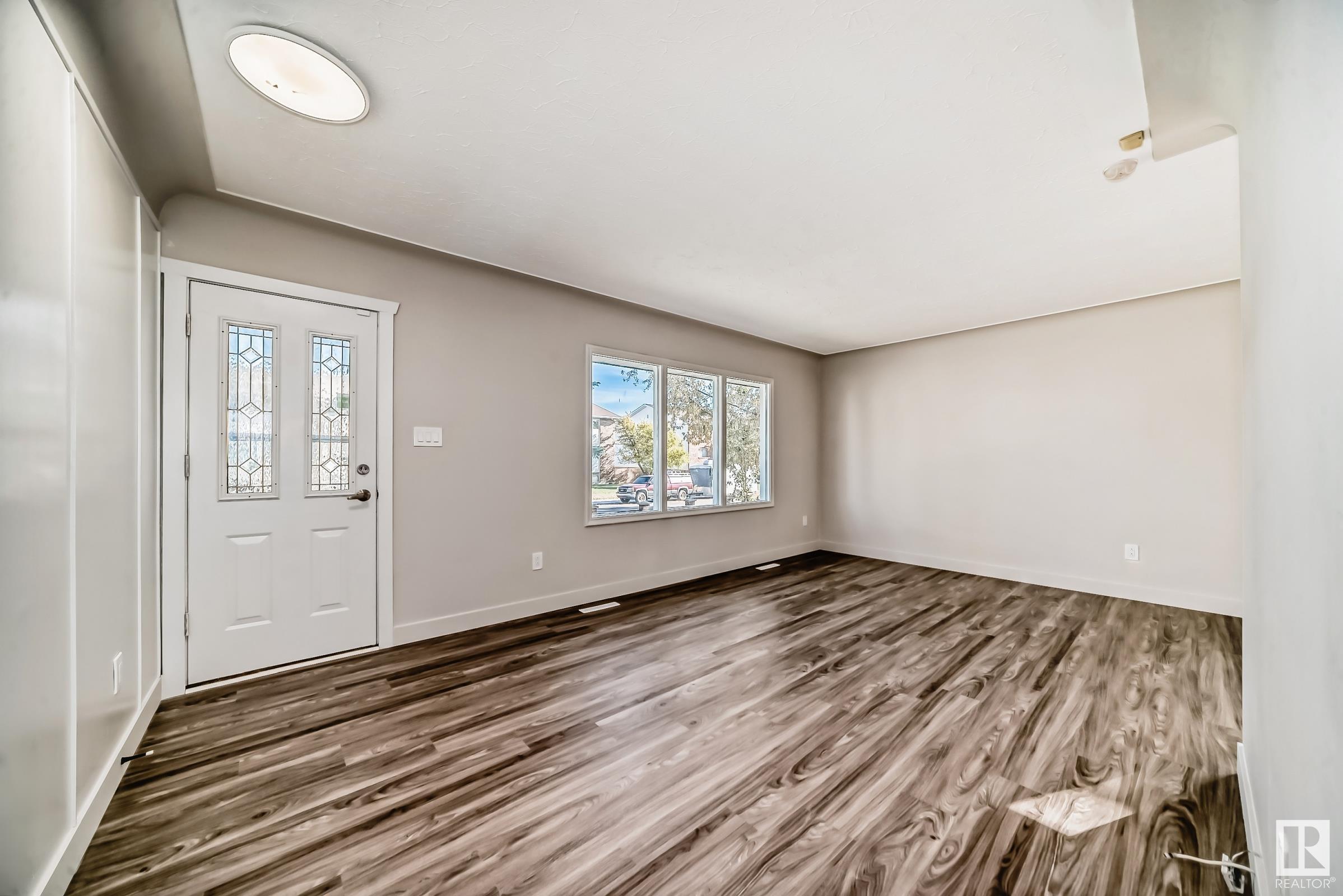      13124 83 ST NW , Edmonton,  ,T5E 2W6 ;  Listing Number: MLS E4419220